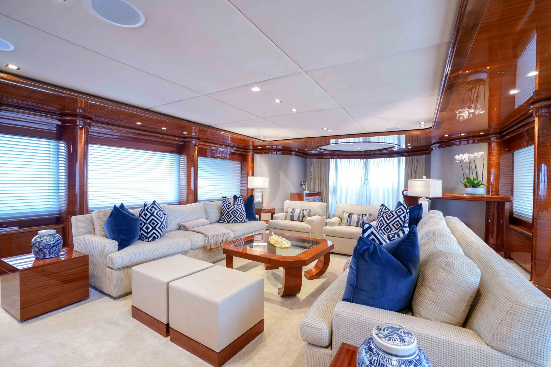 ASPEN ALTERNATIVE Charter Yacht