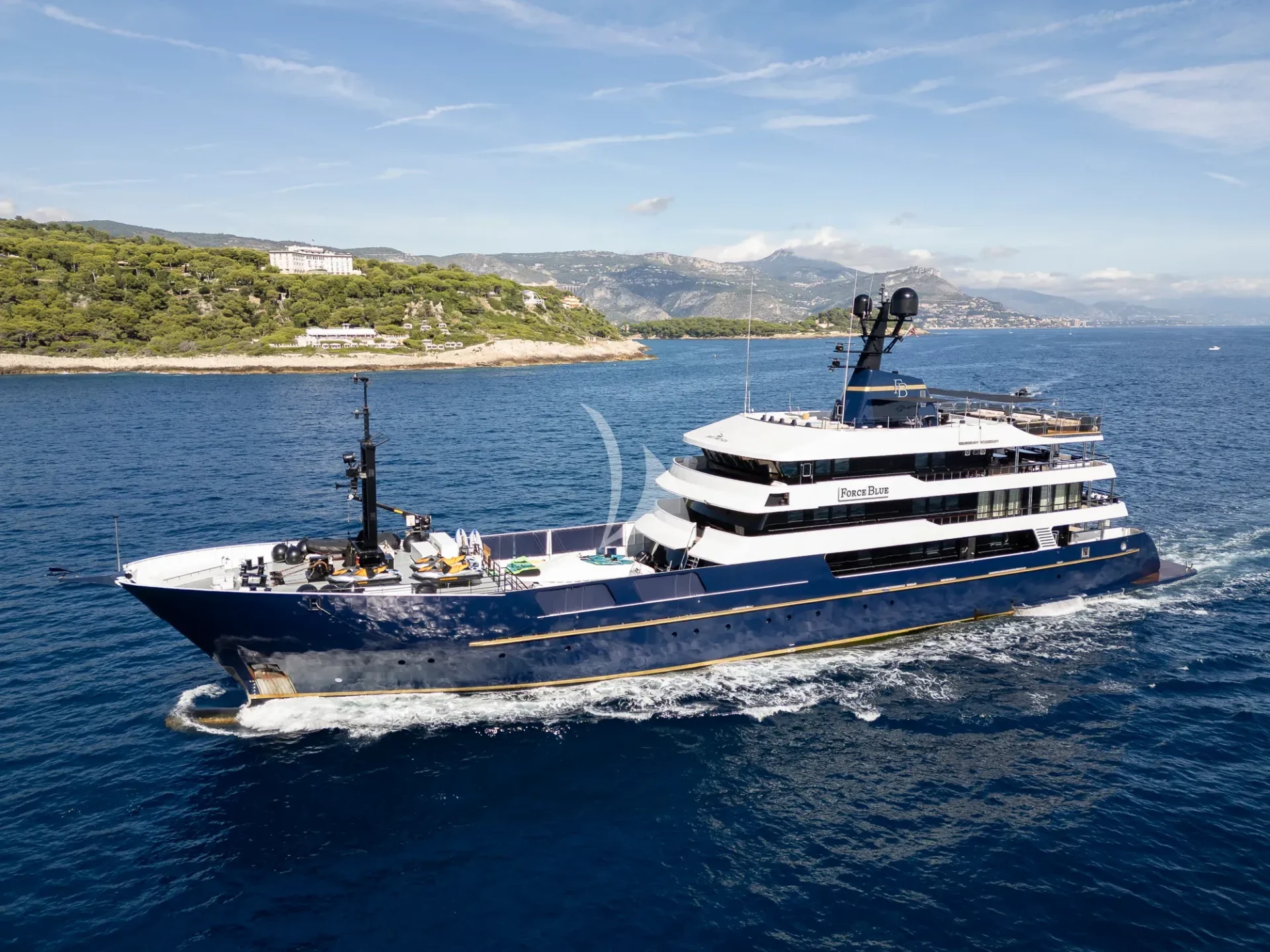 FORCE BLUE Charter Yacht