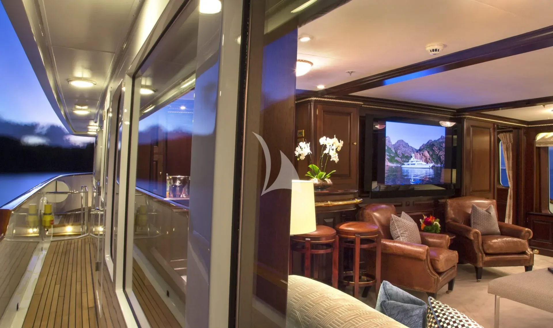 TELEOST Charter Yacht