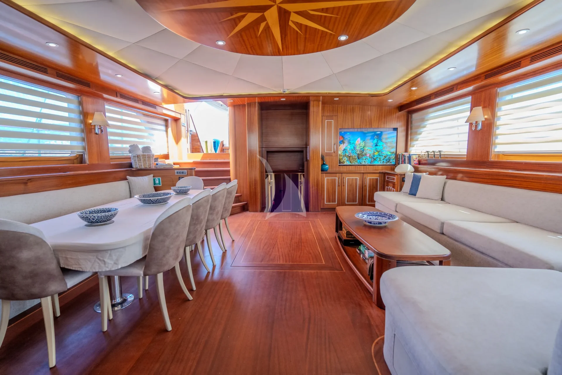 La Bella Vita Charter Yacht