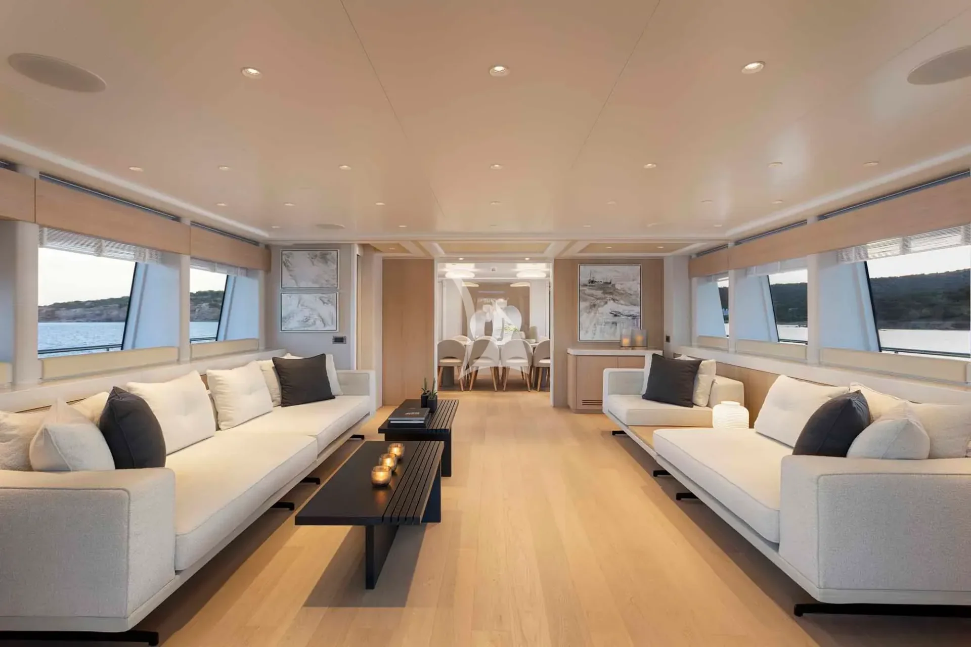 PARADISE Charter Yacht