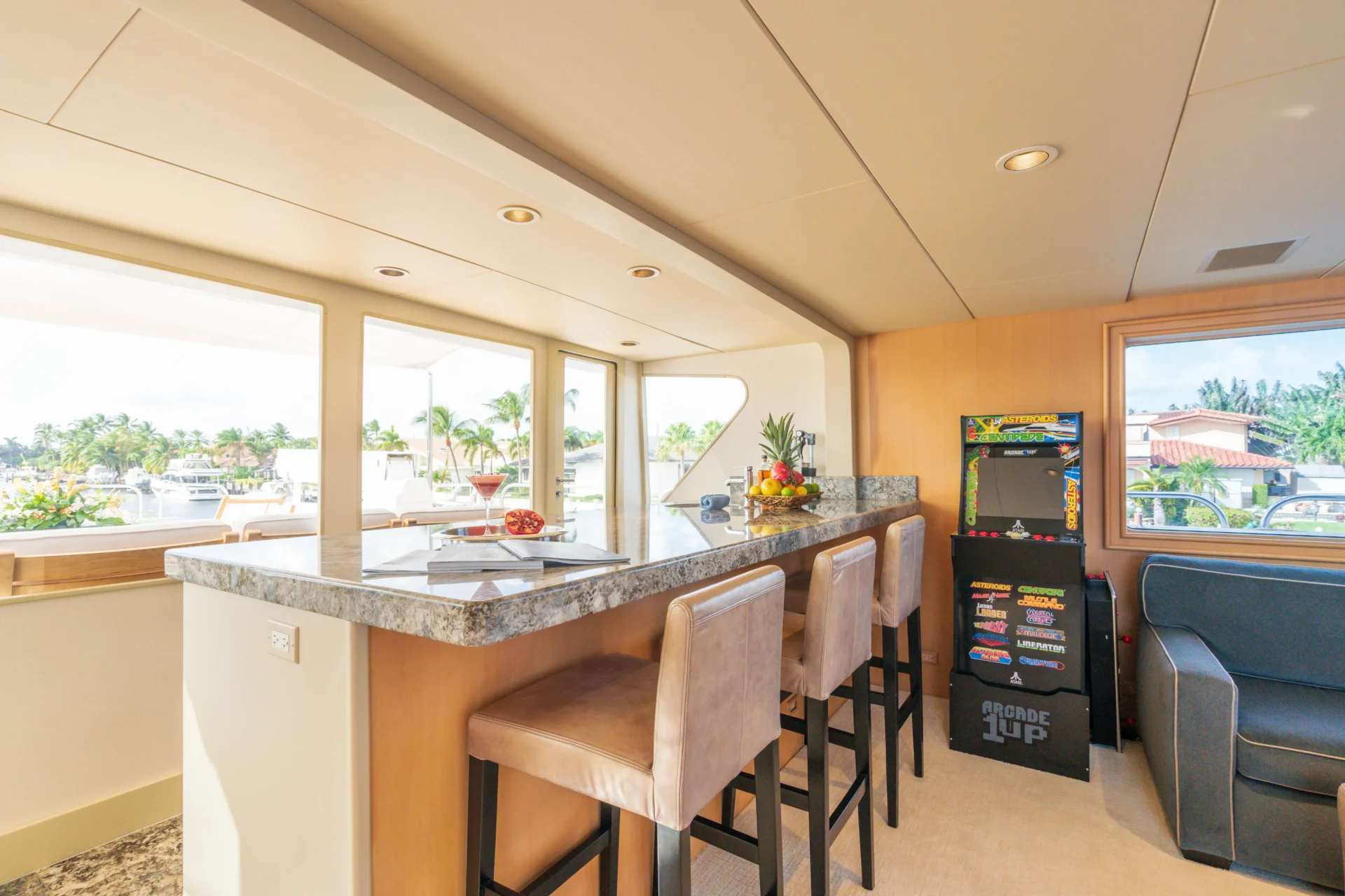 CHANSON Charter Yacht