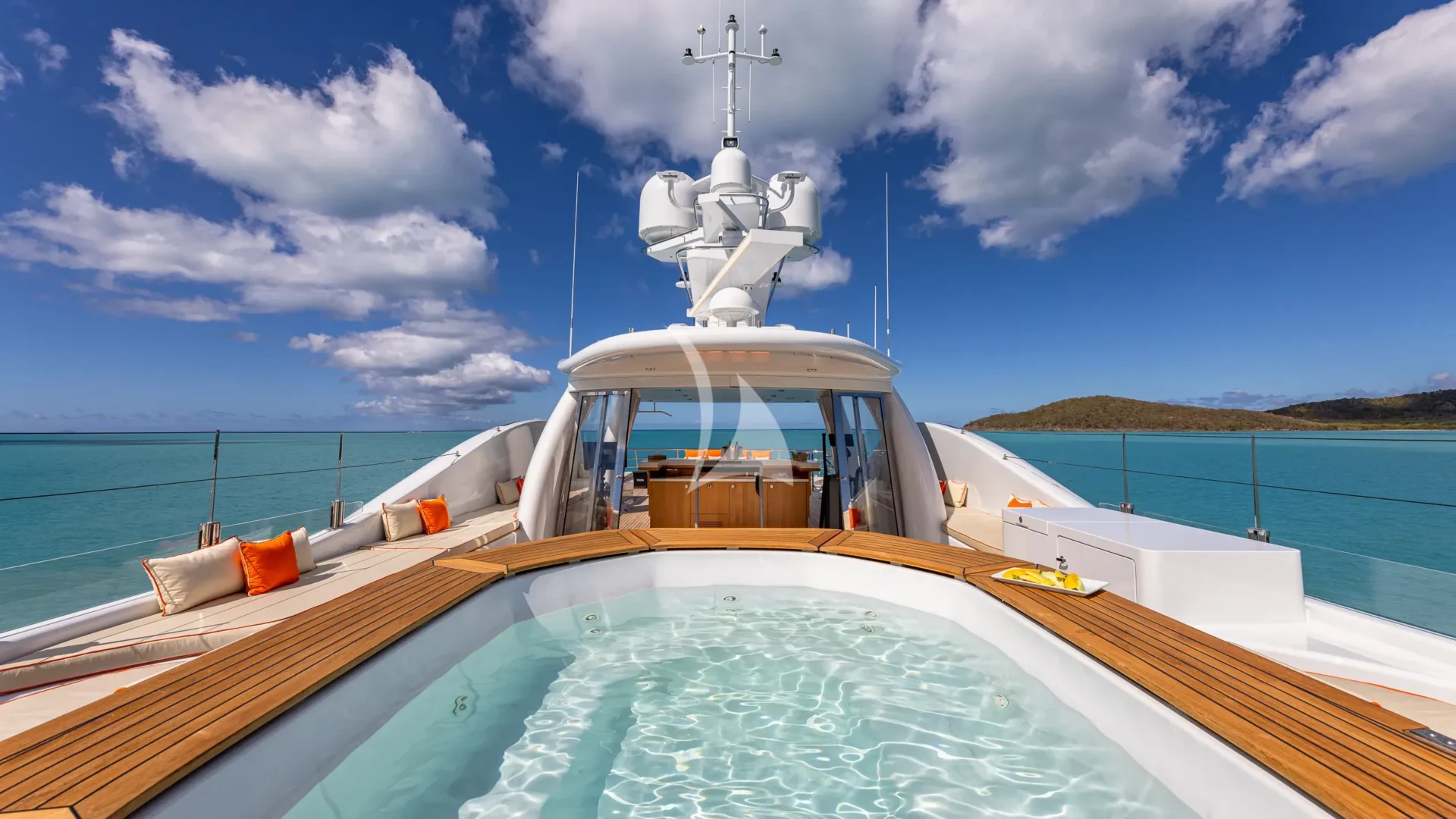DEEP BLUE Charter Yacht