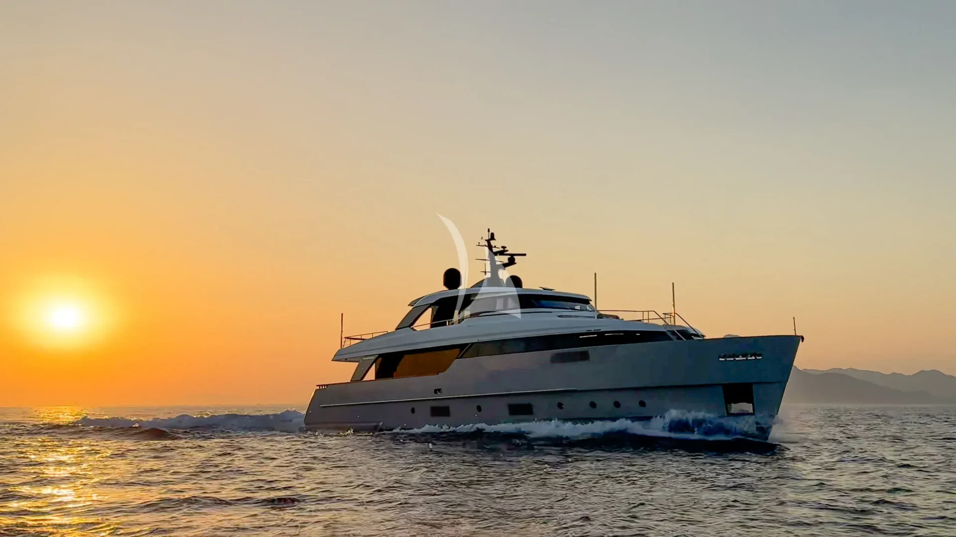 FLORI Charter Yacht
