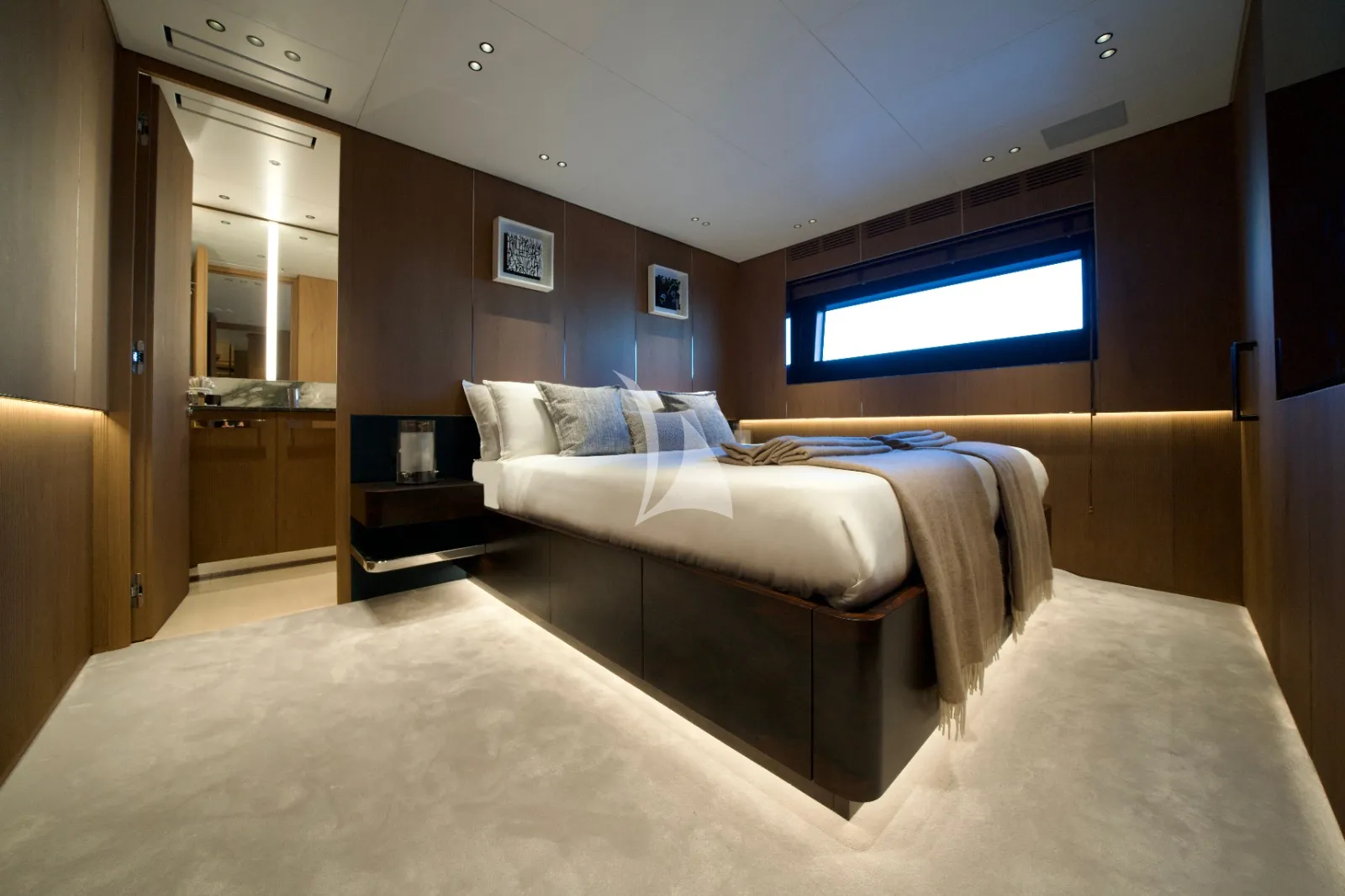 COSMICO Charter Yacht