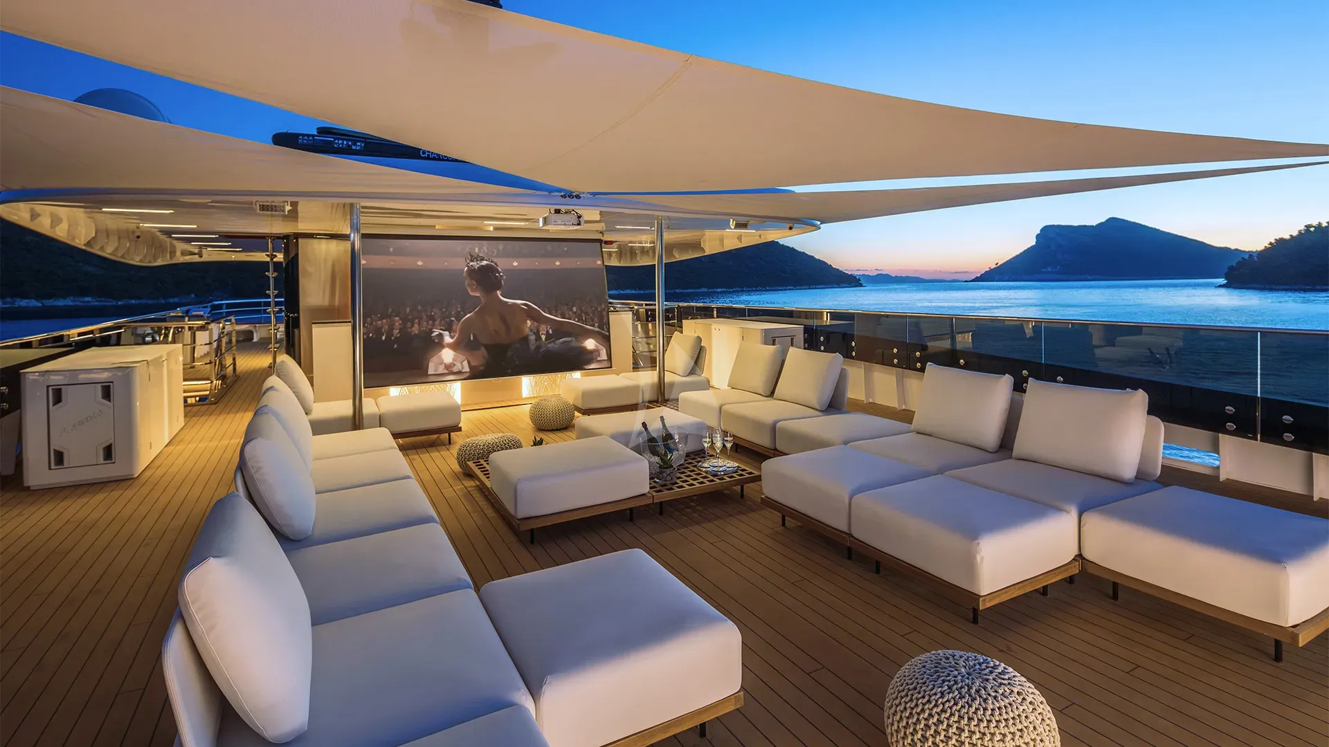 BLACK SWAN Charter Yacht