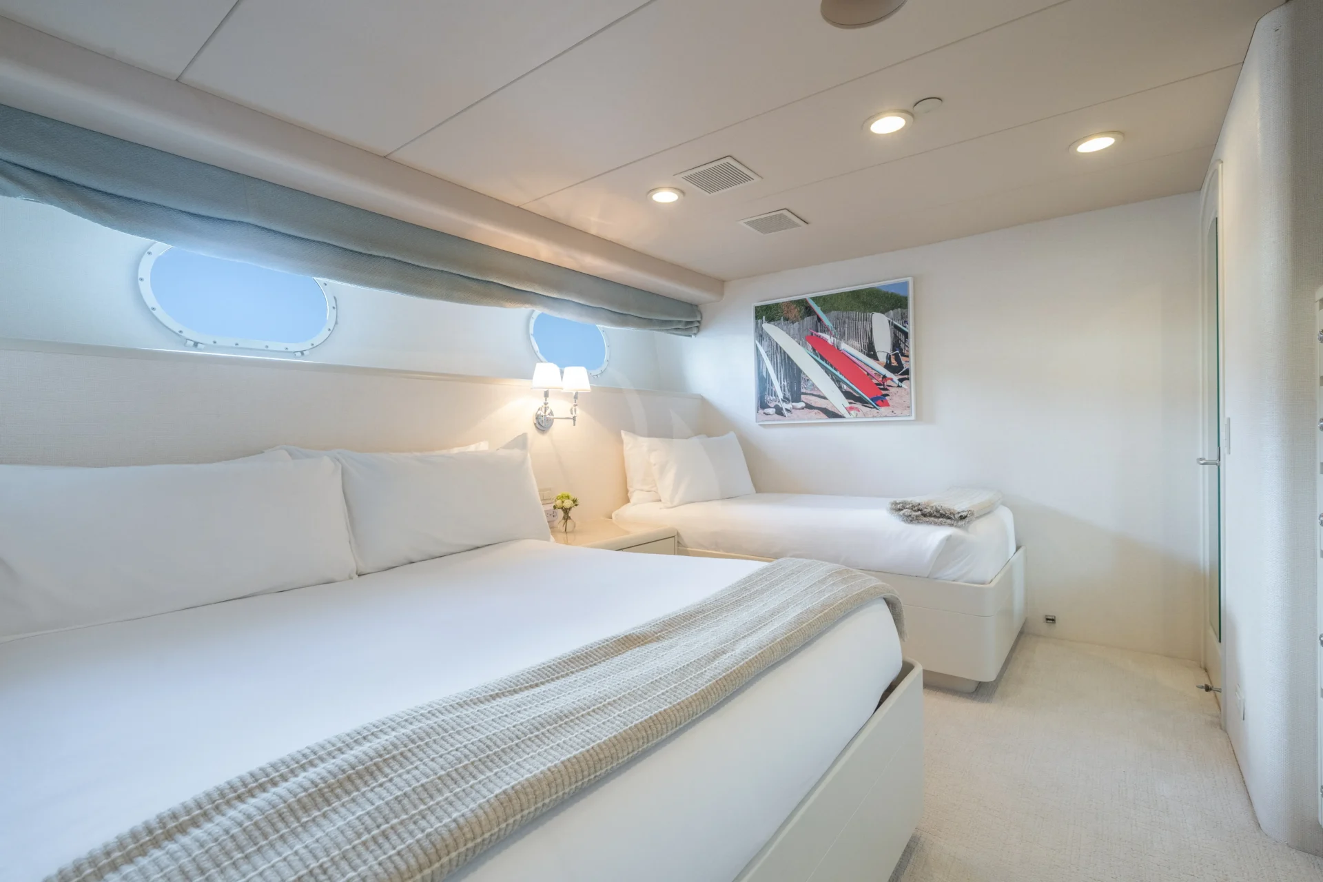 CHANSON Charter Yacht