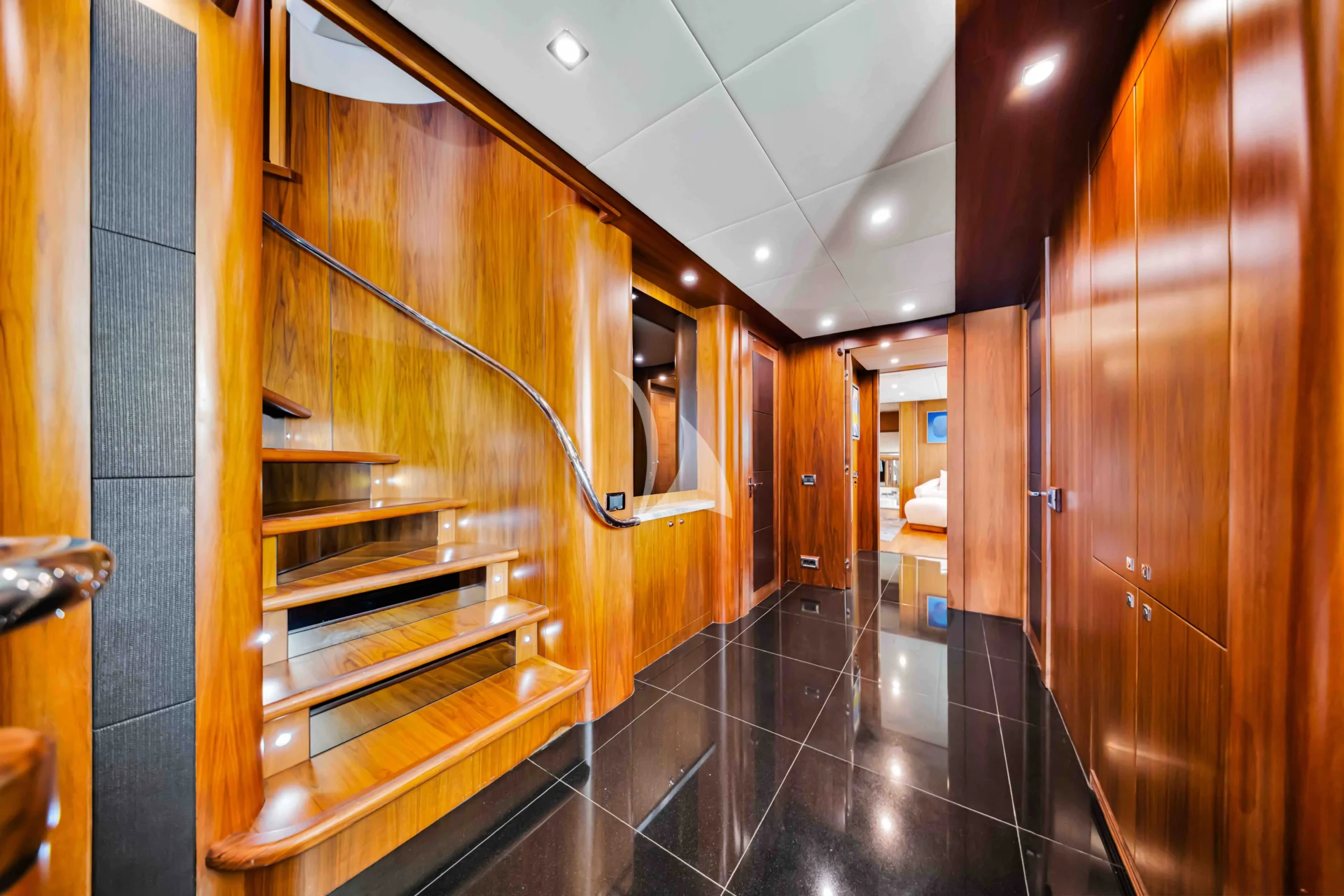 NATURAL 9 Charter Yacht