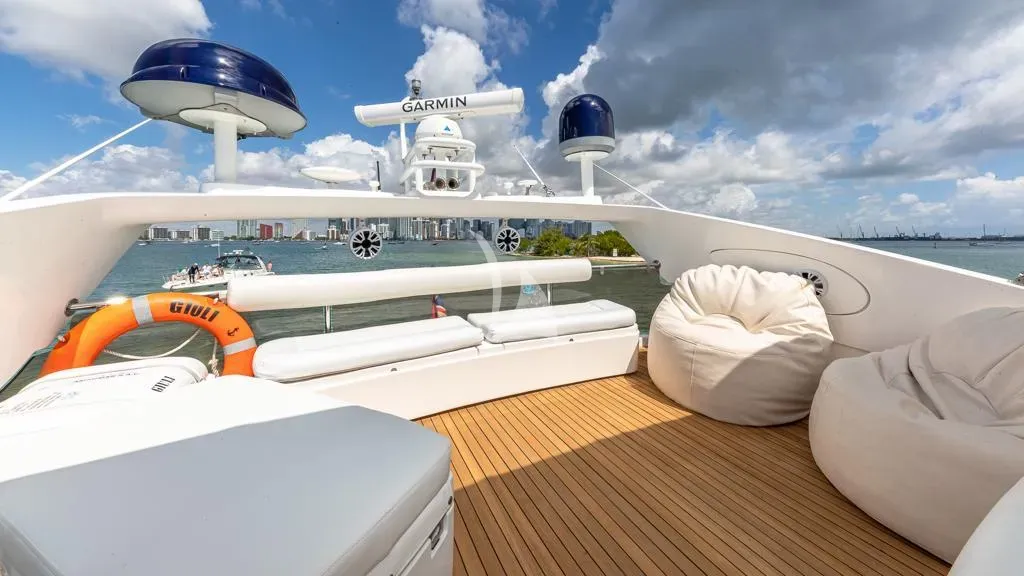 Giuli Charter Yacht