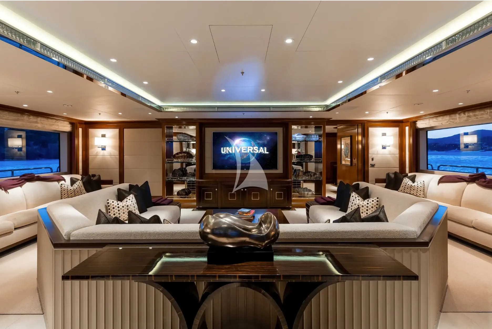 SEANNA Charter Yacht