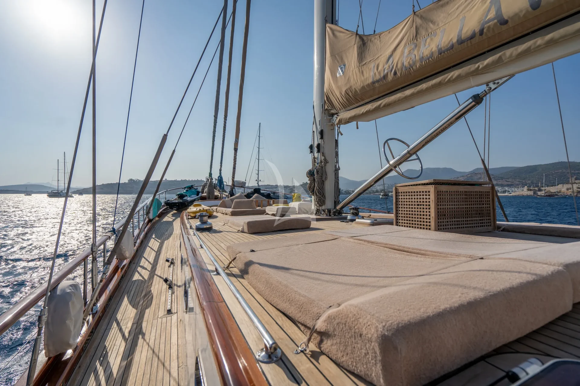 La Bella Vita Charter Yacht