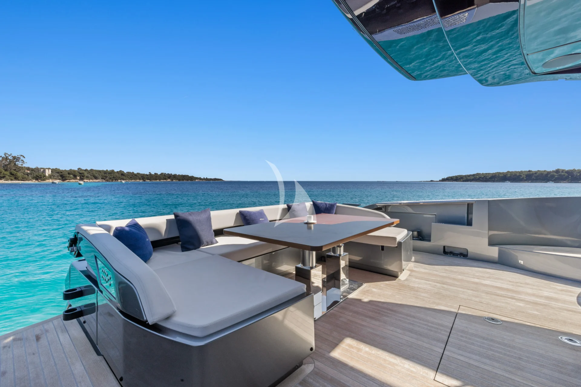 SAMIRA Charter Yacht