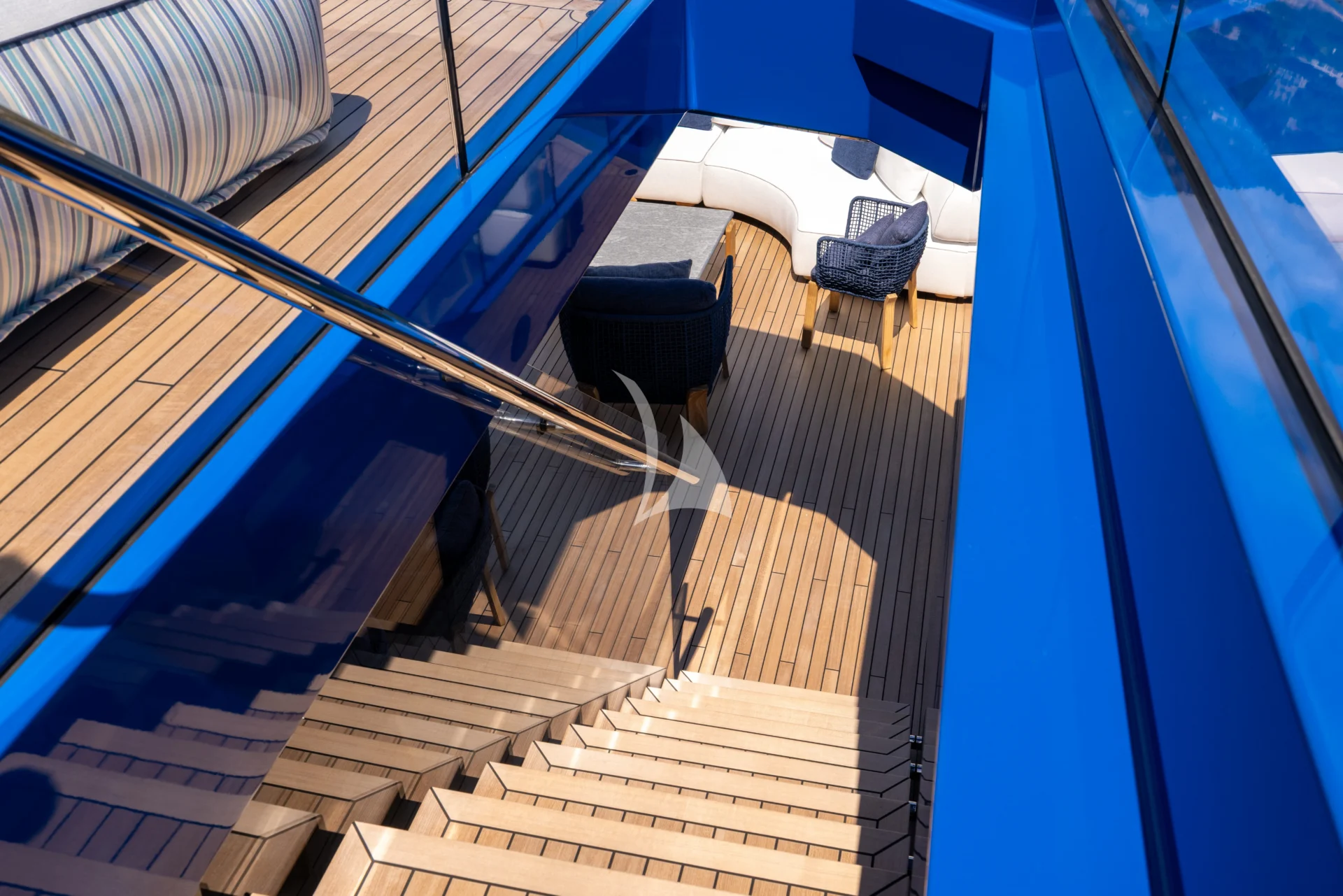 SUI GENERIS Charter Yacht