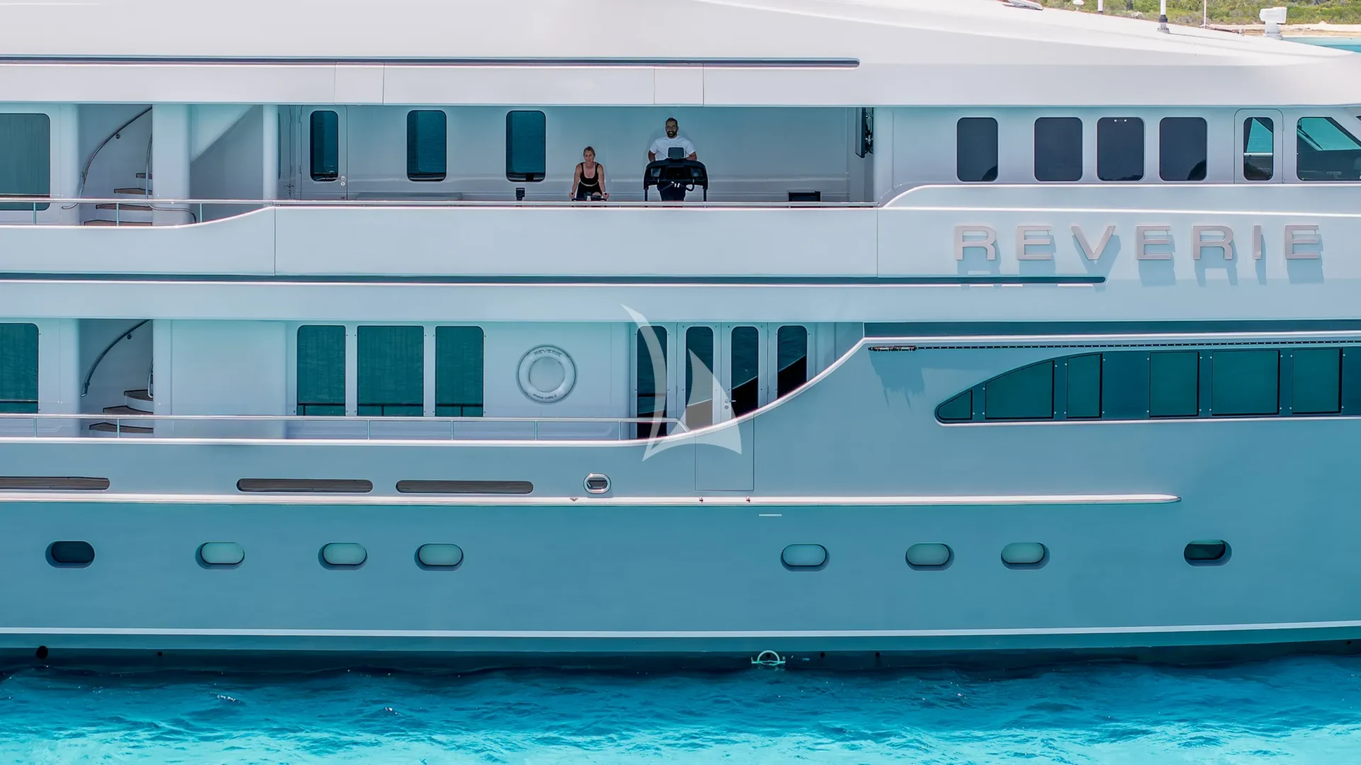 REVERIE Charter Yacht