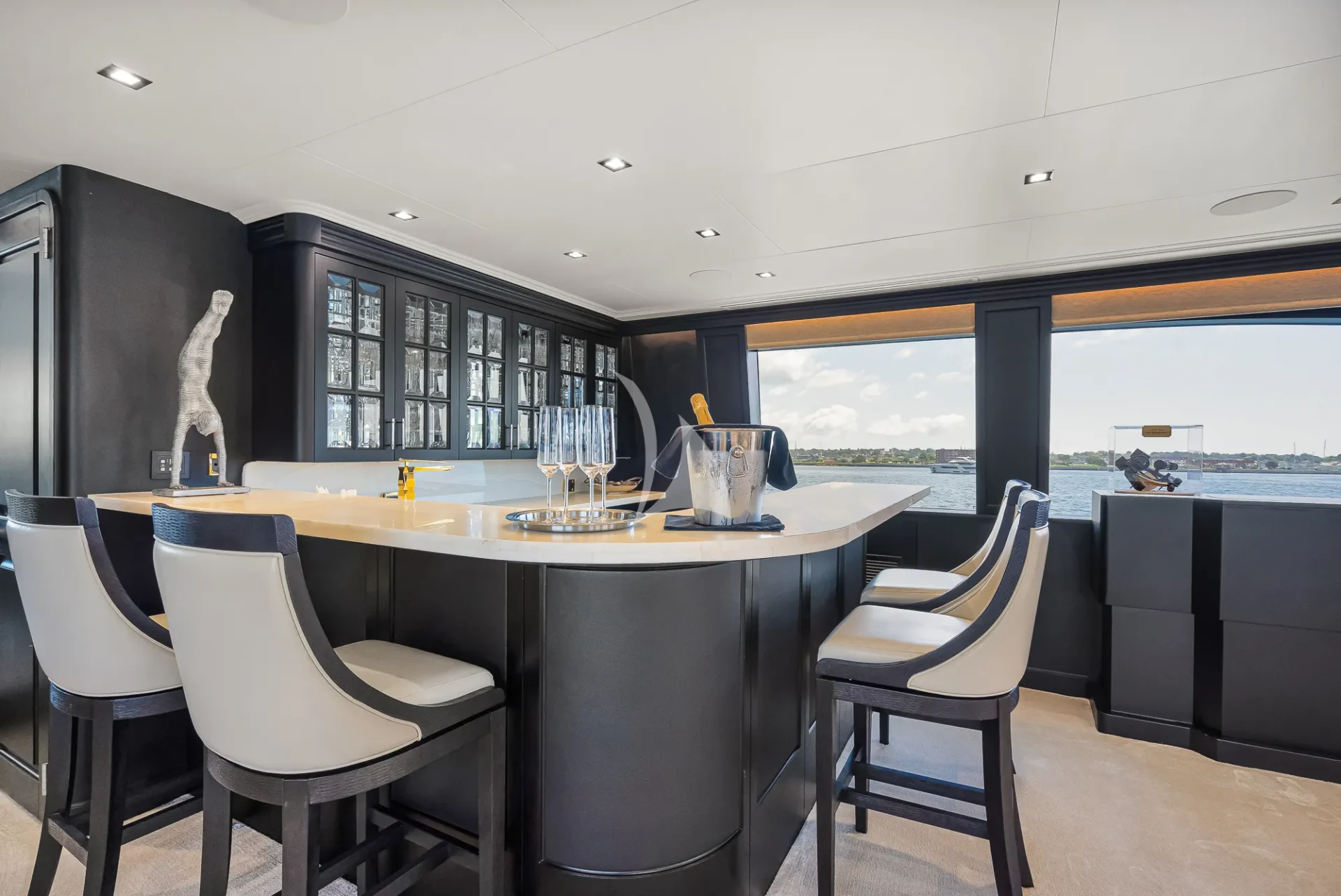 TANZANITE Charter Yacht