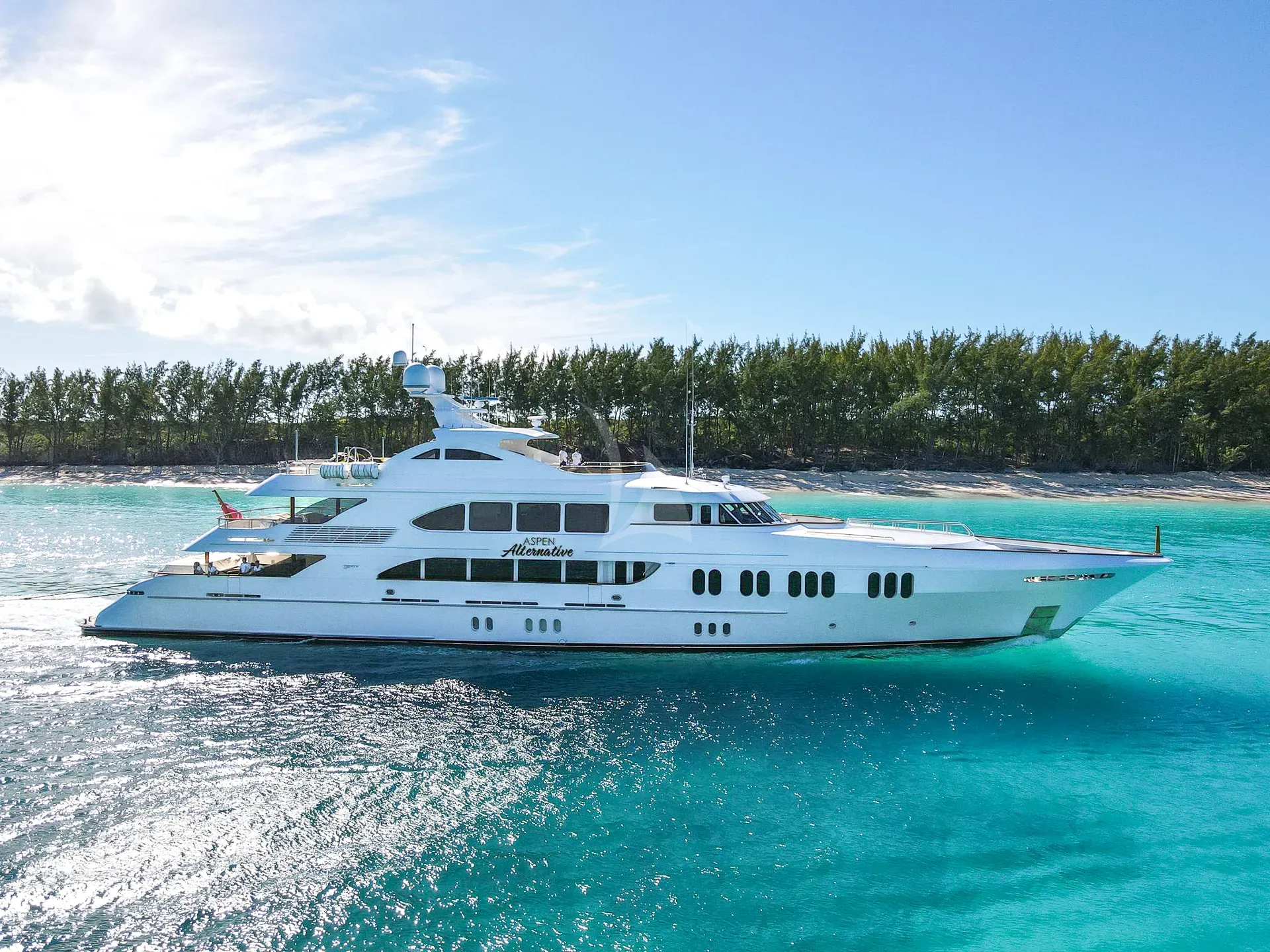 ASPEN ALTERNATIVE Charter Yacht
