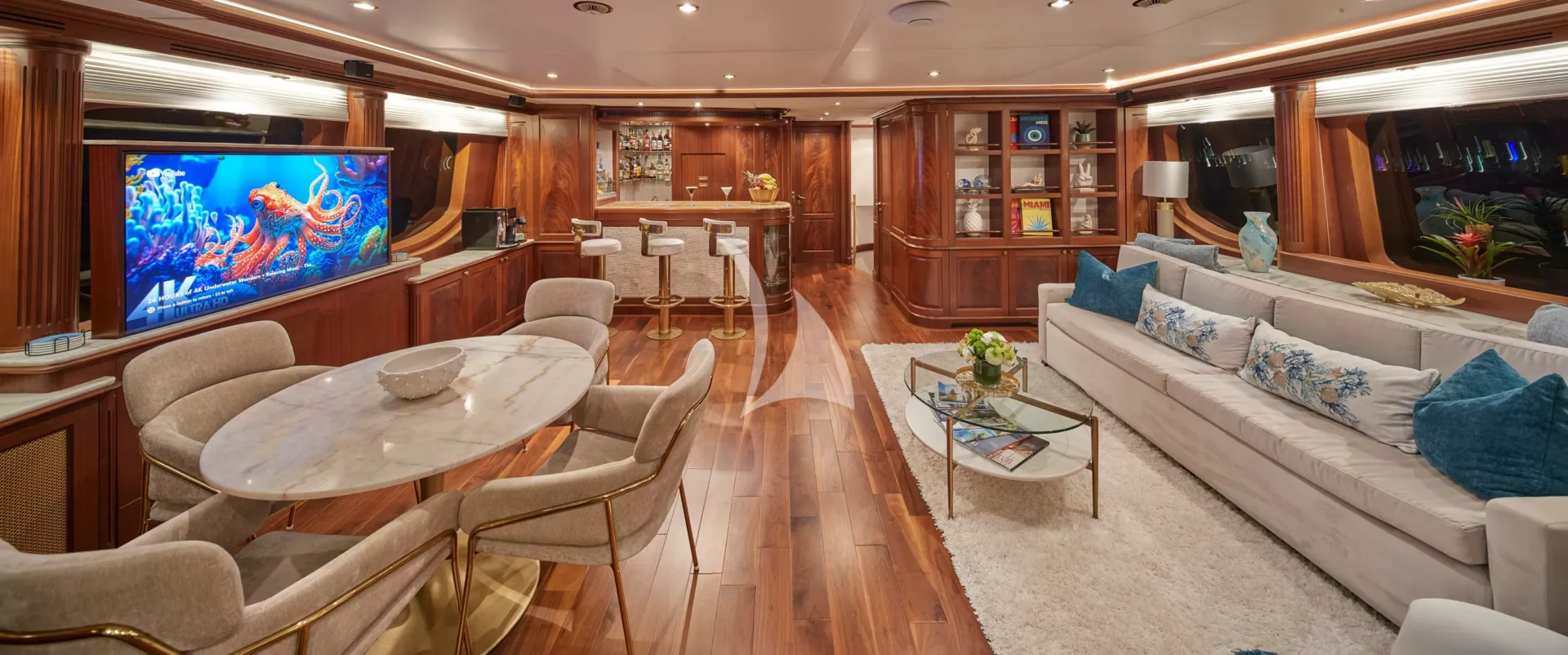 MAMMA MIA Charter Yacht