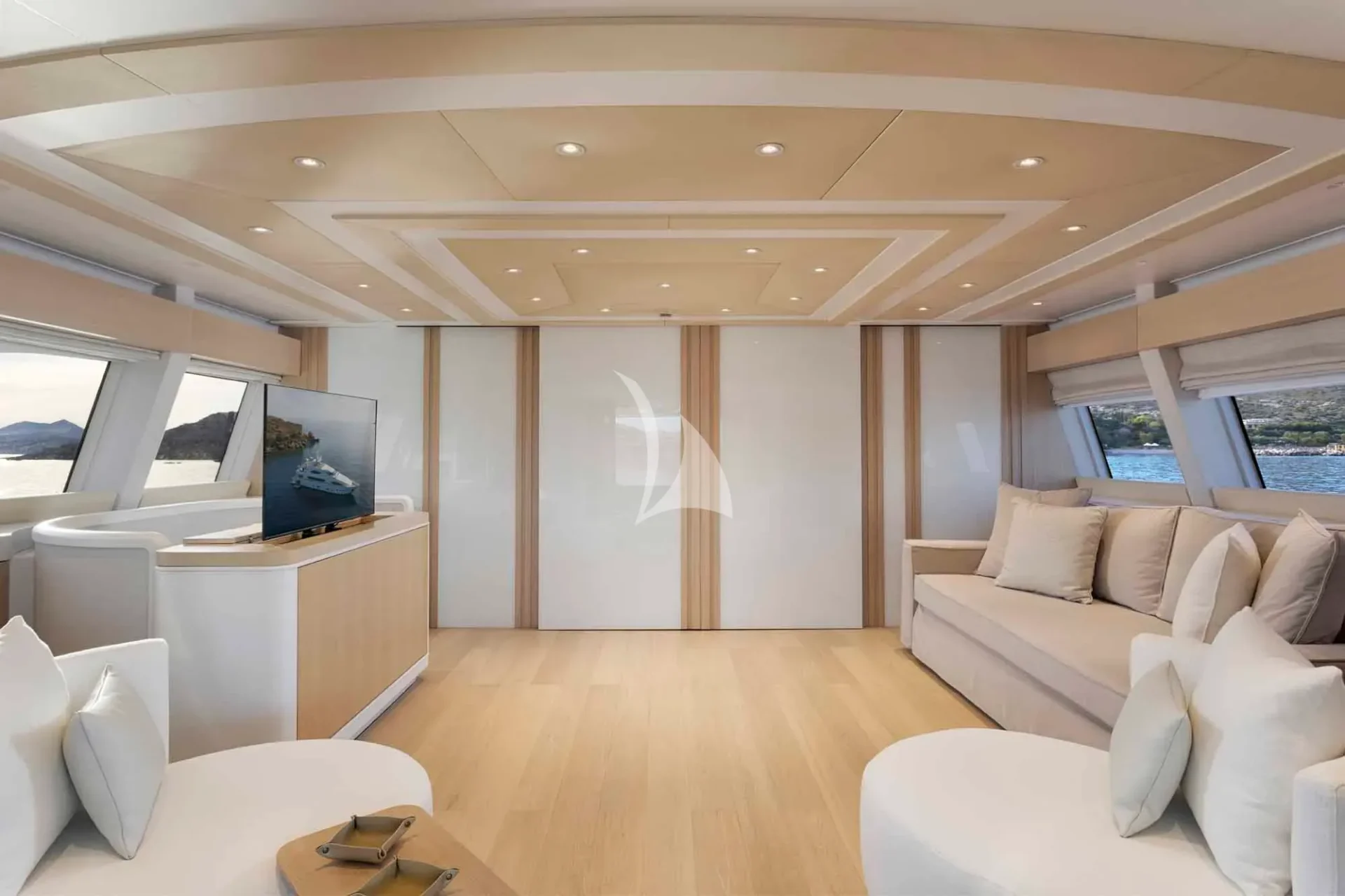 PARADISE Charter Yacht
