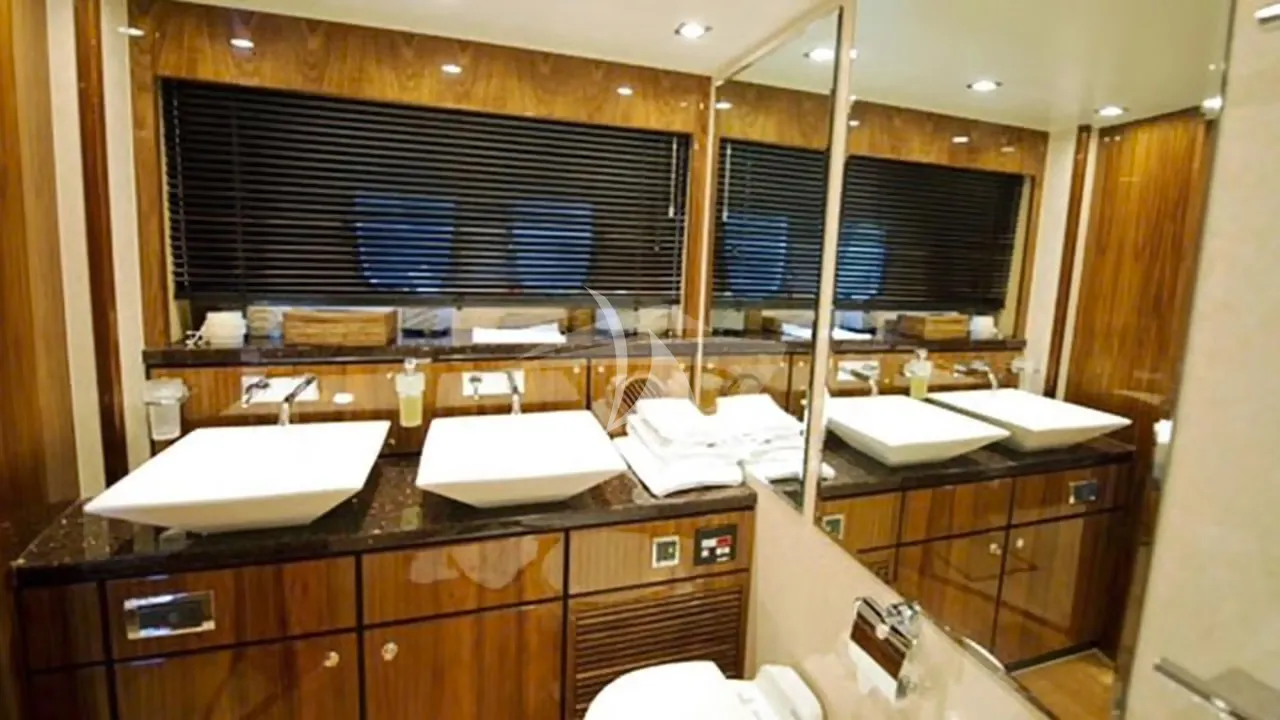 ASKIM 3 Charter Yacht