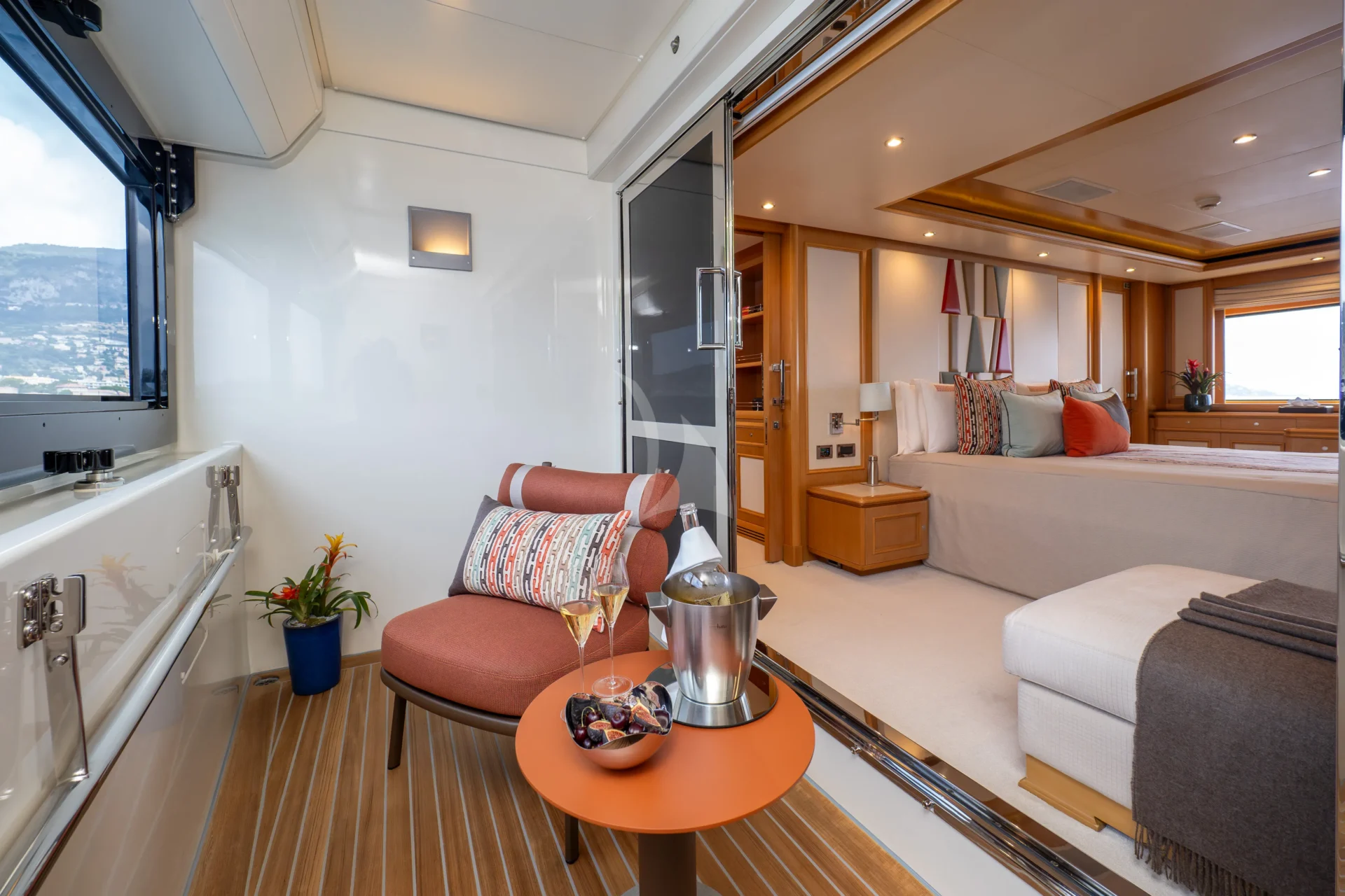HANA Charter Yacht
