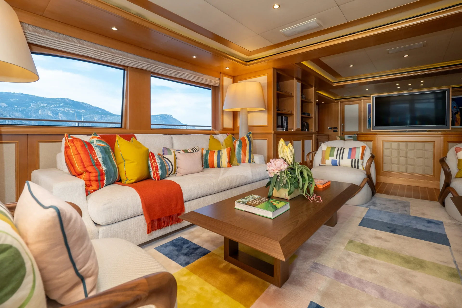HANA Charter Yacht