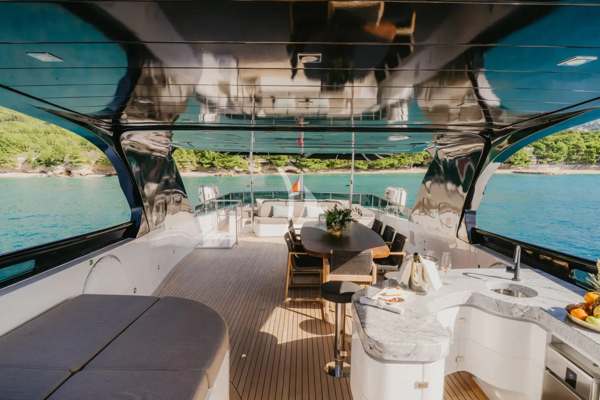 Cynthia Charter Yacht