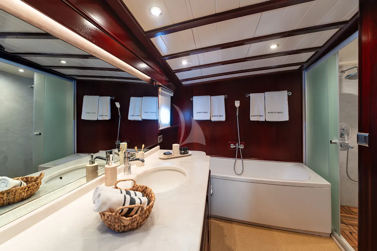 ALWAYS SMILE Charter Yacht