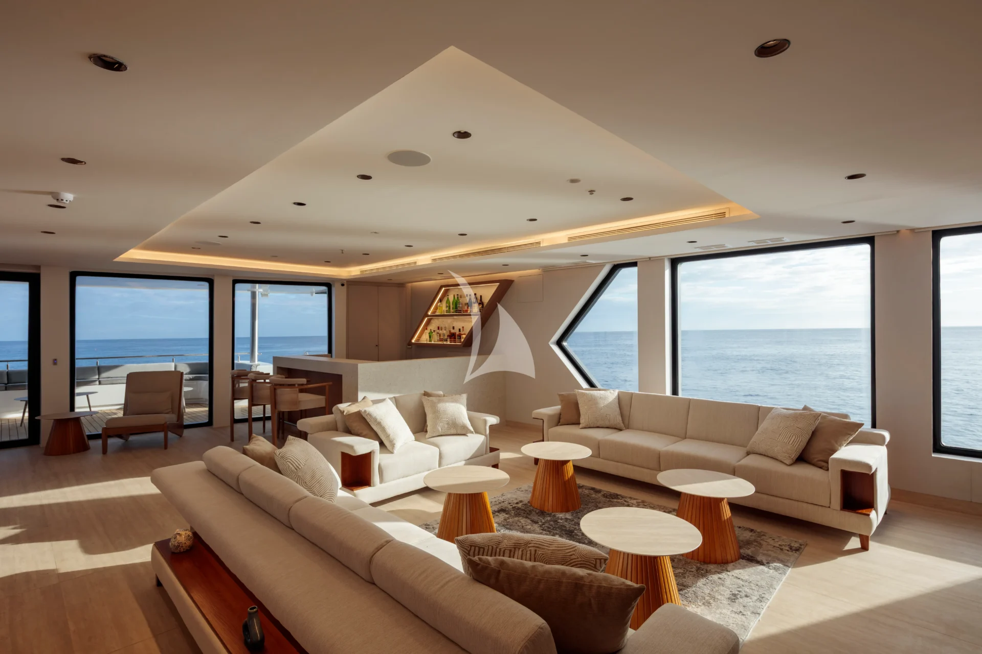 HERMES Charter Yacht