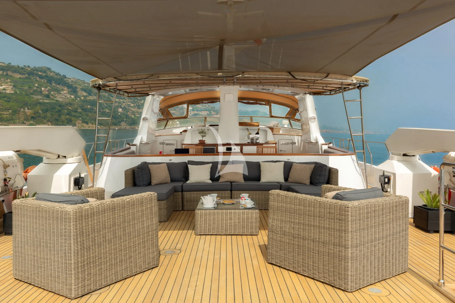 GITANES Charter Yacht