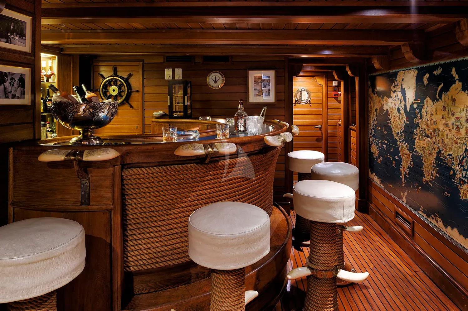 CHRISTINA O Charter Yacht
