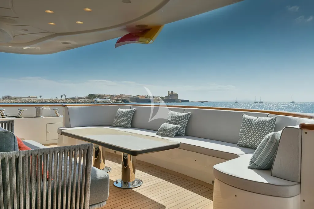 ELENA NUEVE Charter Yacht