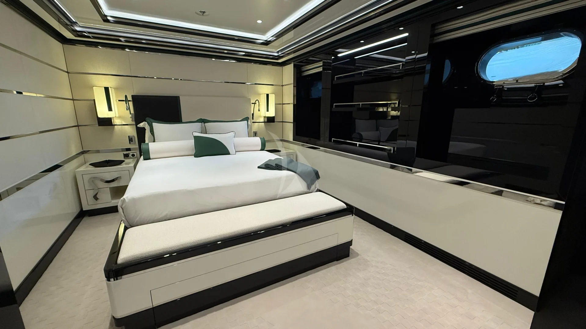 OKTO Charter Yacht