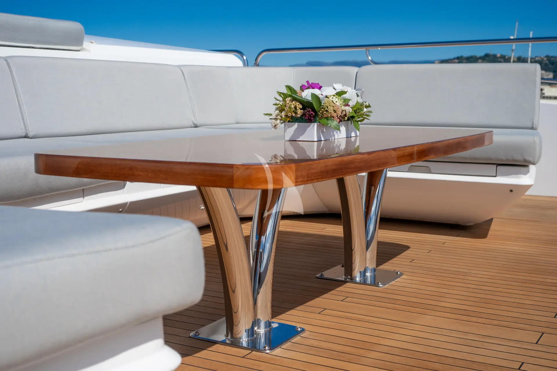 ARADOS Charter Yacht