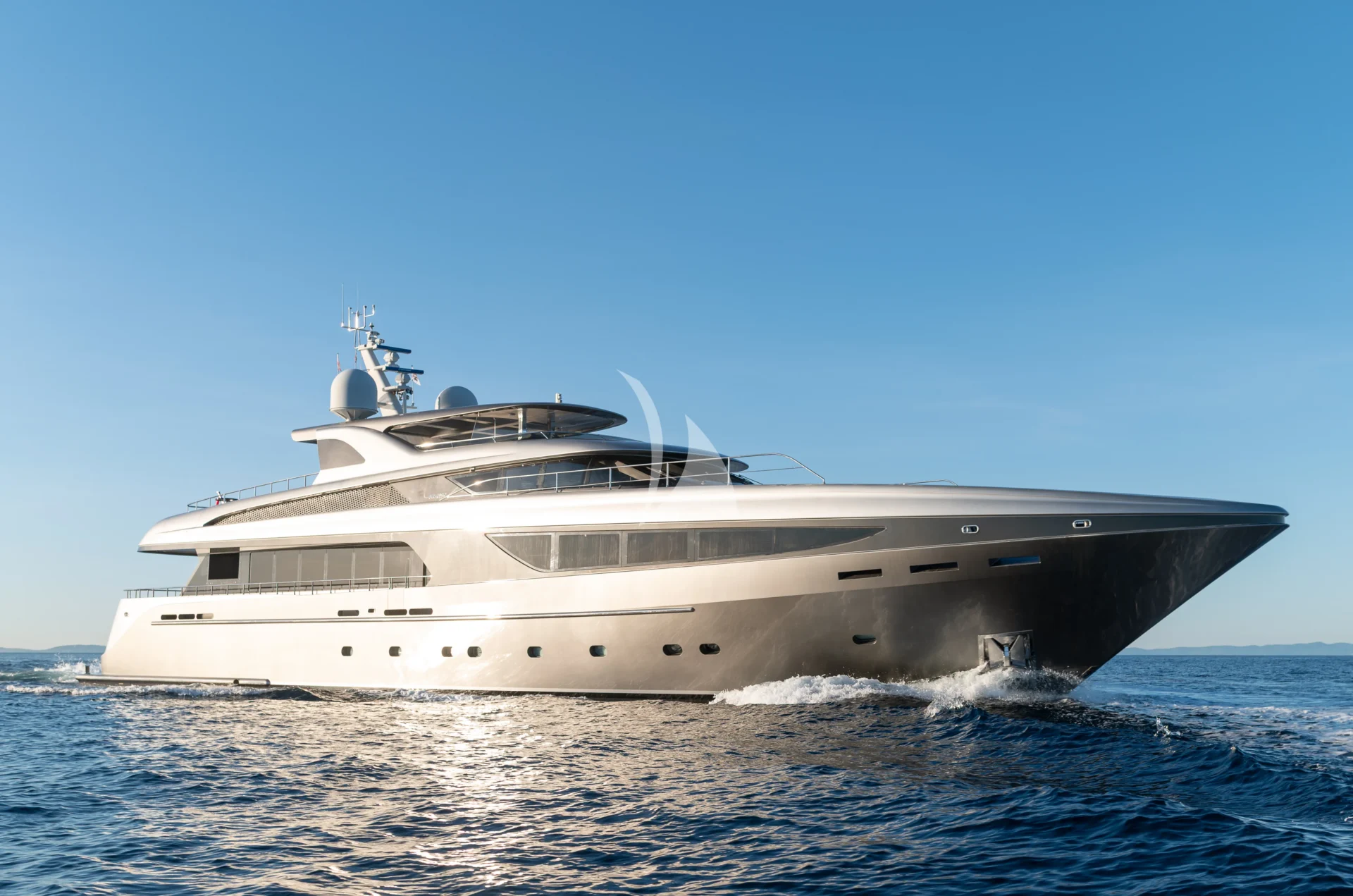SMOOTH OPERATOR Charter Yacht
