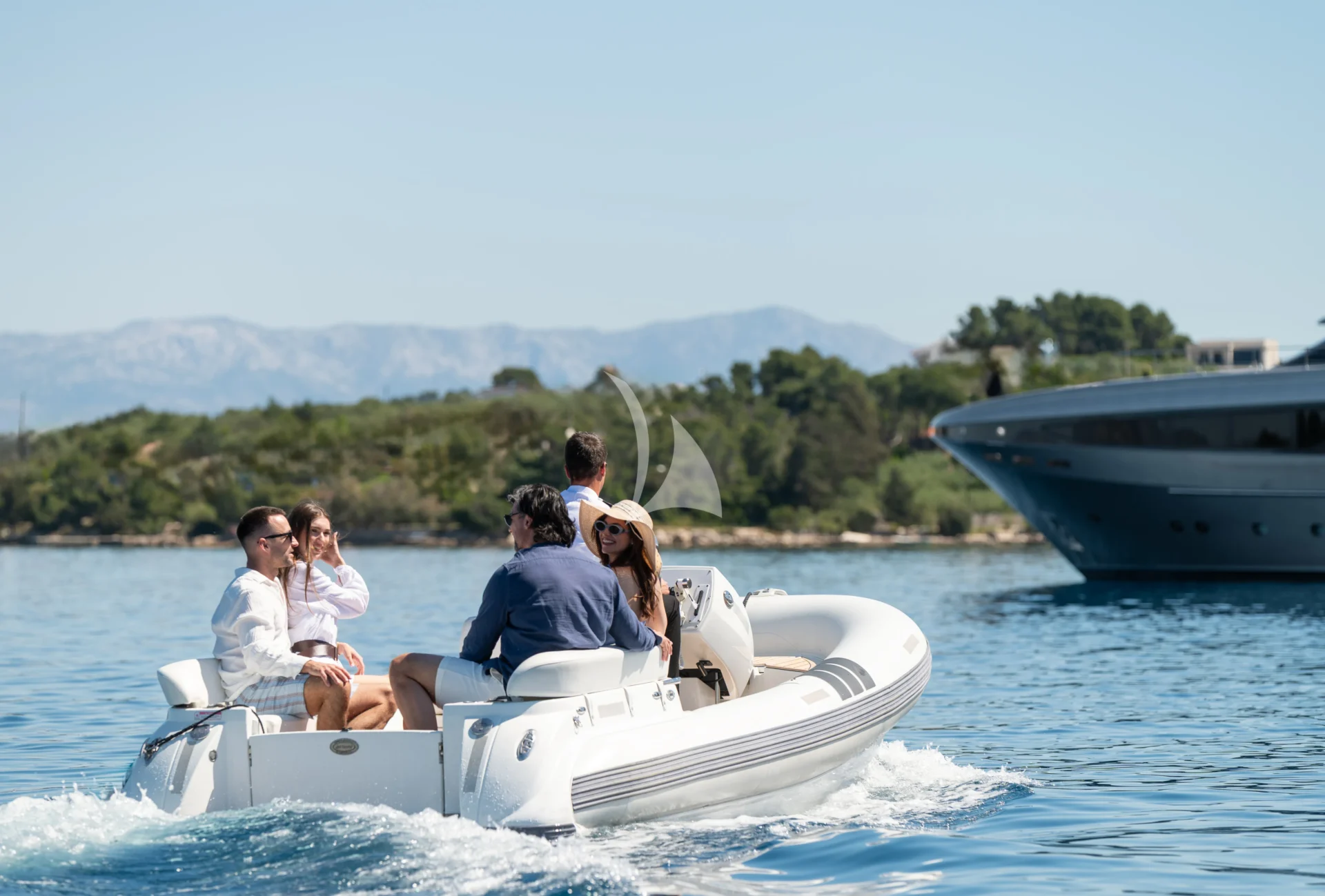 SMOOTH OPERATOR Charter Yacht