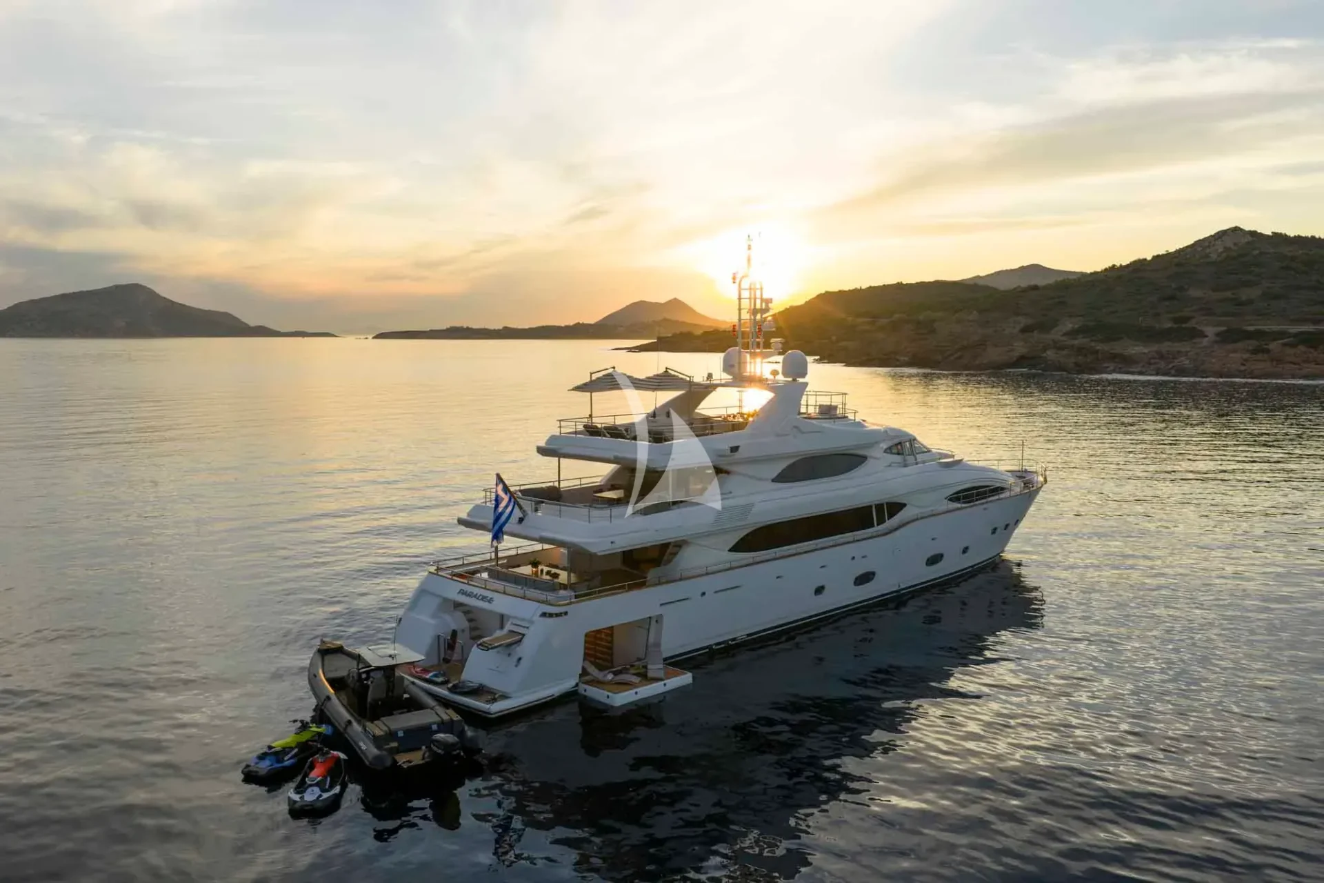 PARADISE Charter Yacht