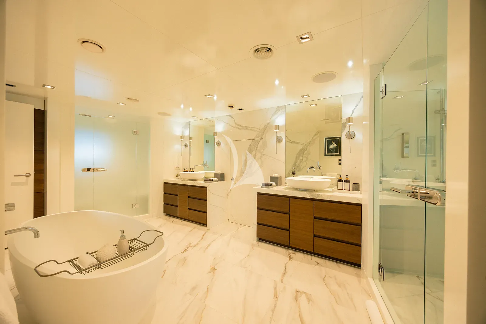 BIG SKY Charter Yacht
