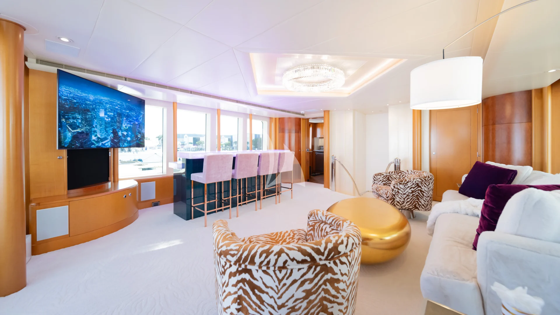 OCTOPUS Charter Yacht
