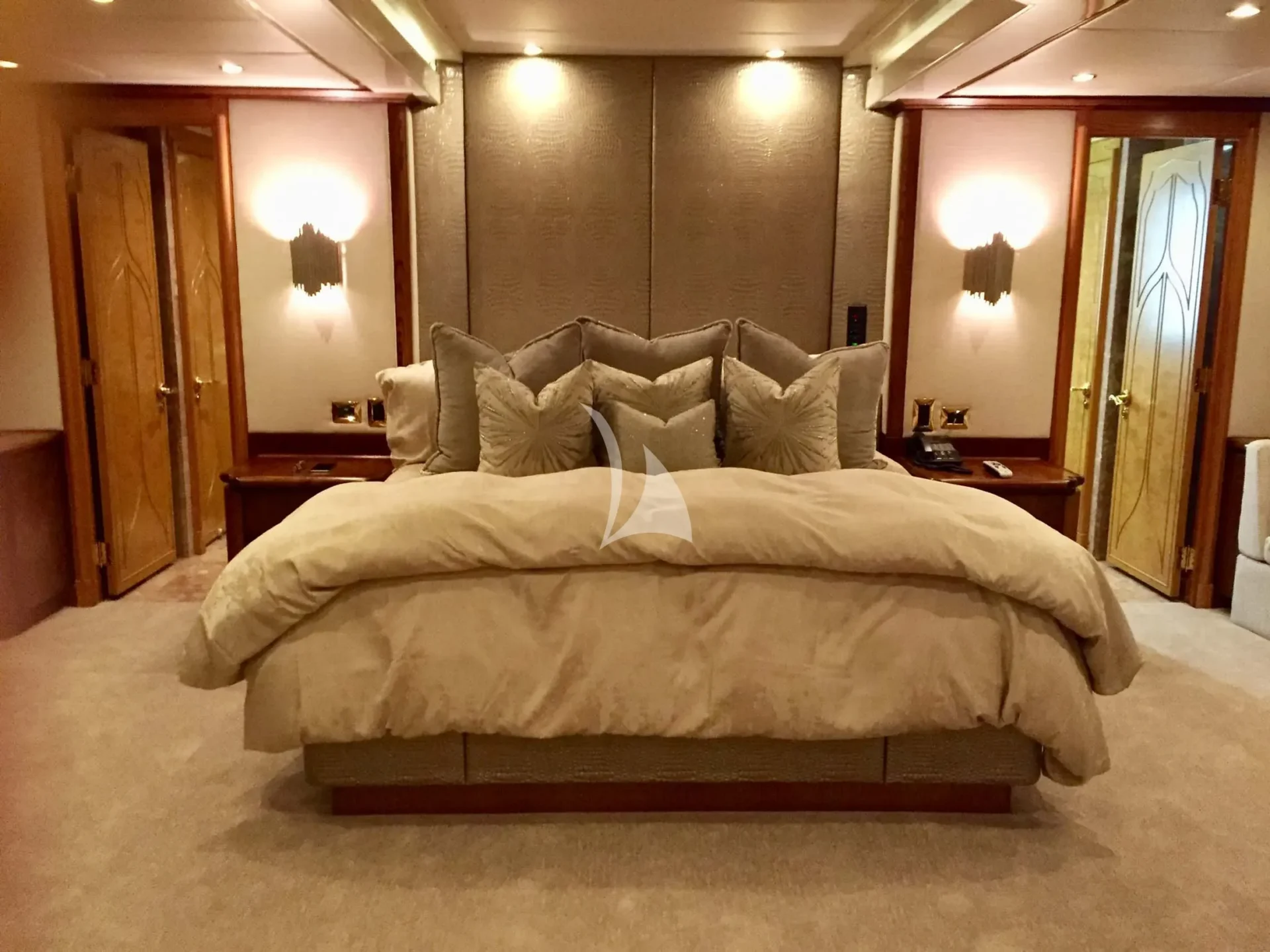 GRAND ILLUSION Charter Yacht