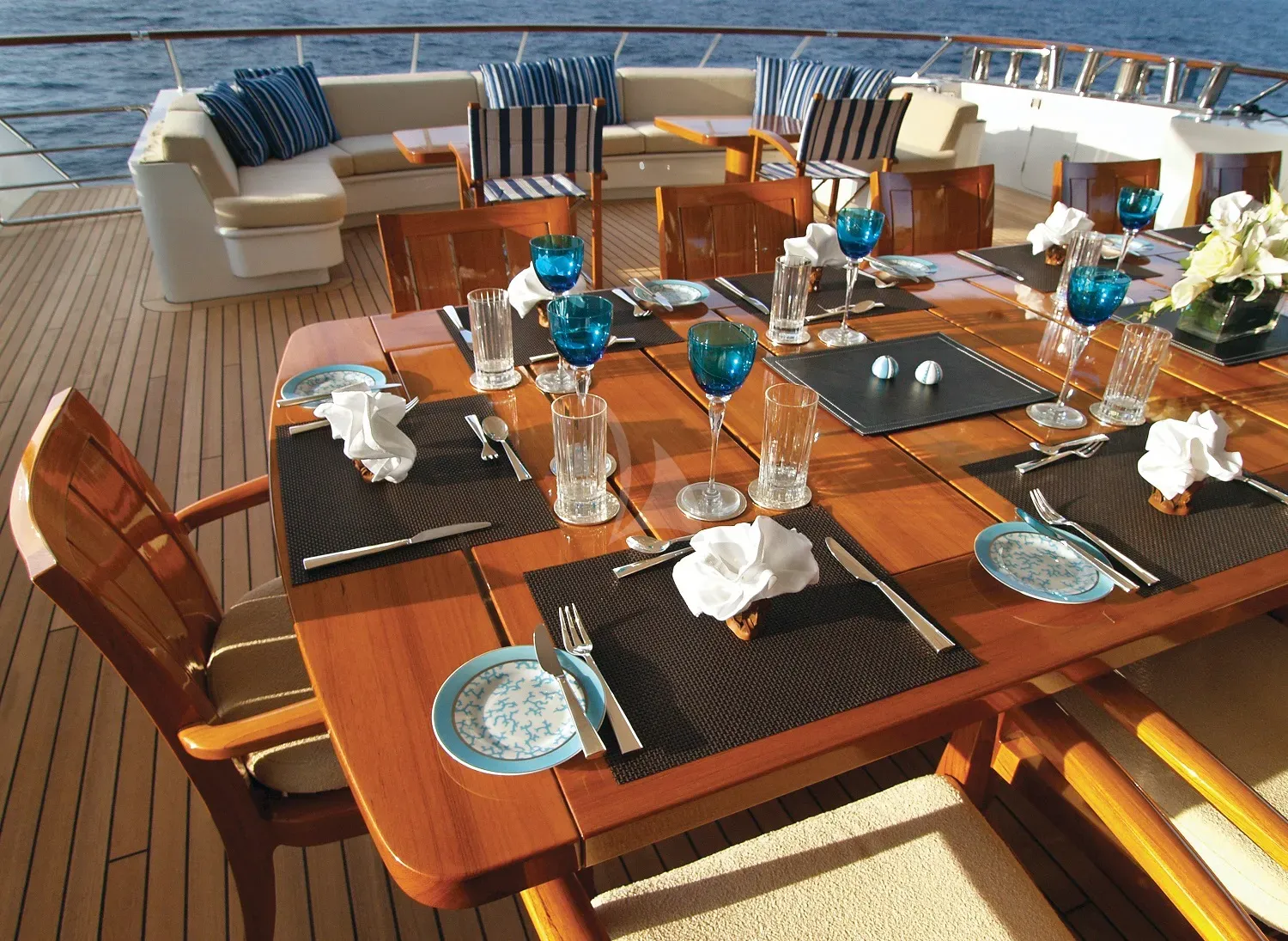 LADY DEE Charter Yacht