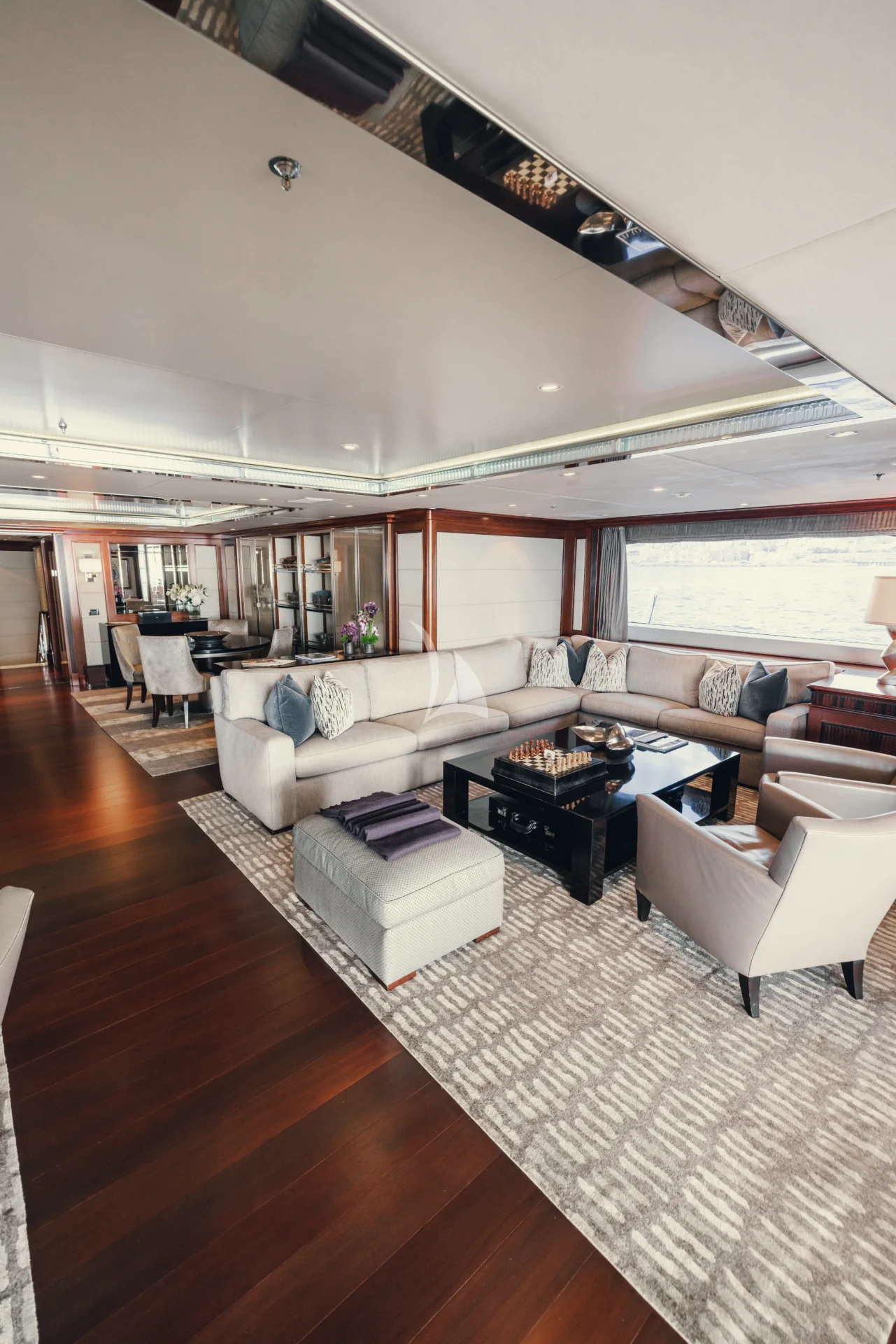 SEANNA Charter Yacht