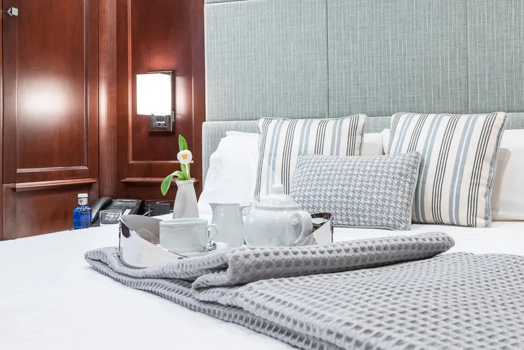 ELENA NUEVE Charter Yacht