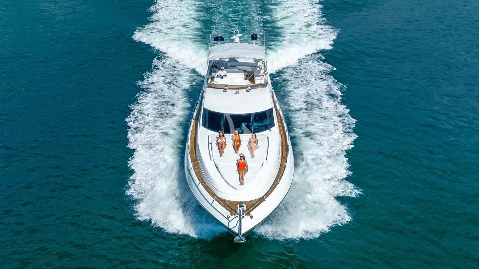 Giuli Charter Yacht