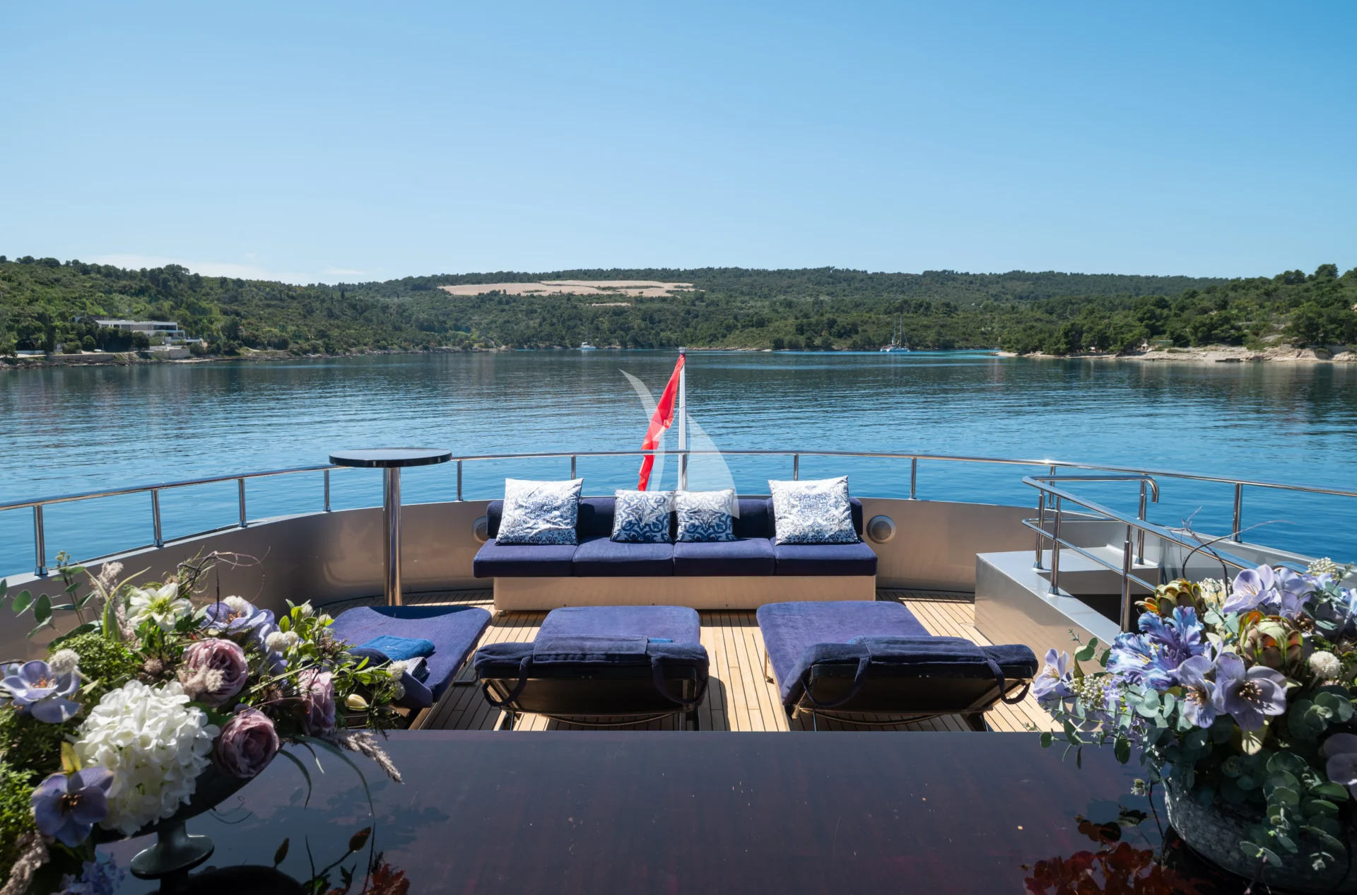 SMOOTH OPERATOR Charter Yacht