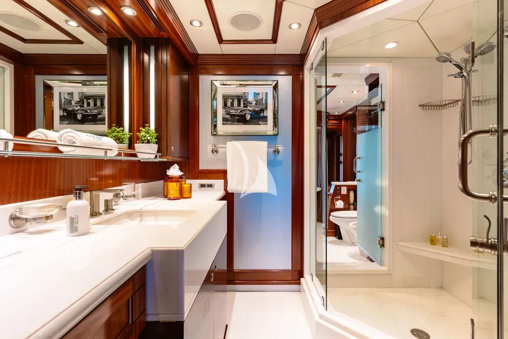 OCEAN CLUB Charter Yacht