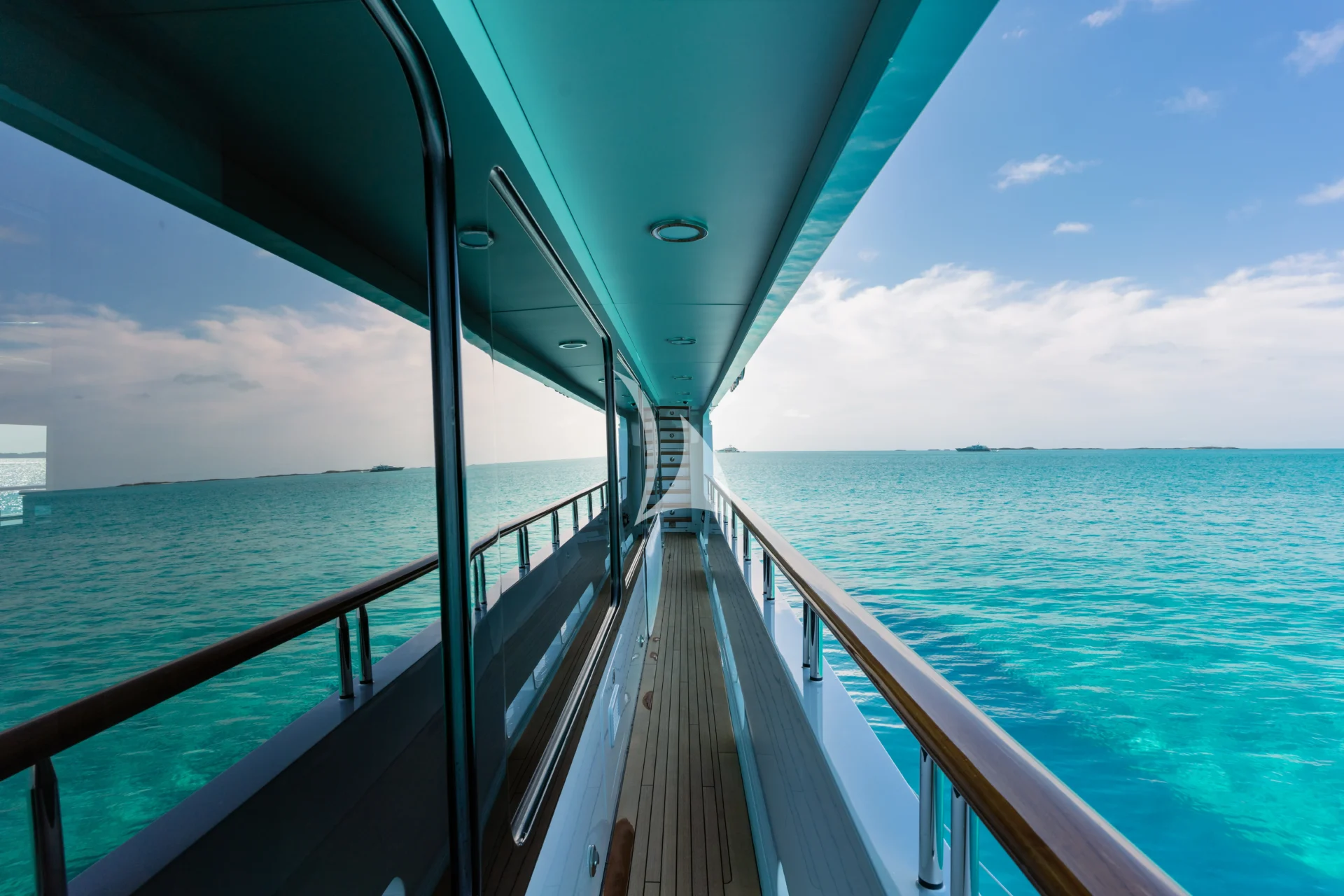 OCEAN CLUB Charter Yacht
