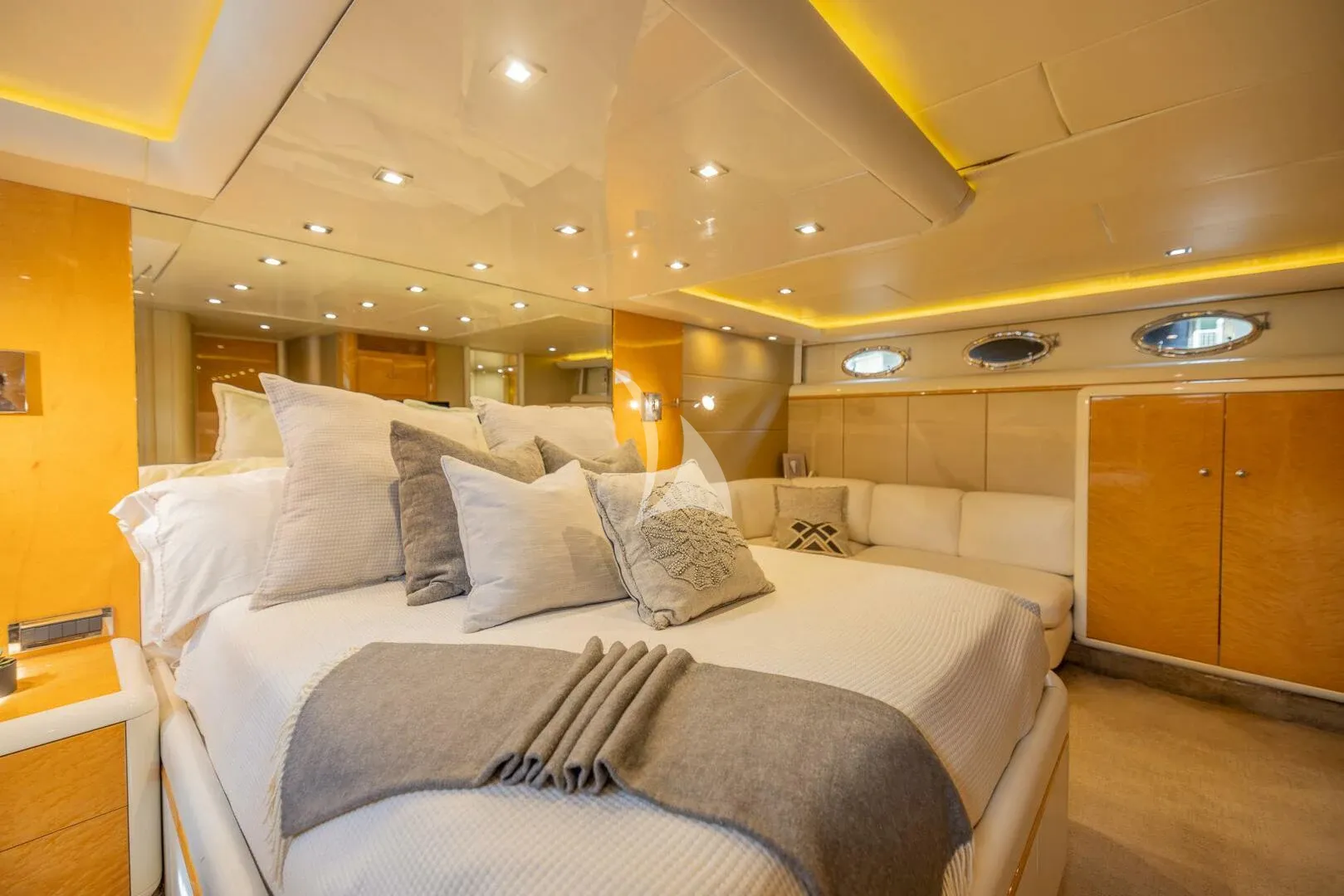 Afforded Leisure Charter Yacht