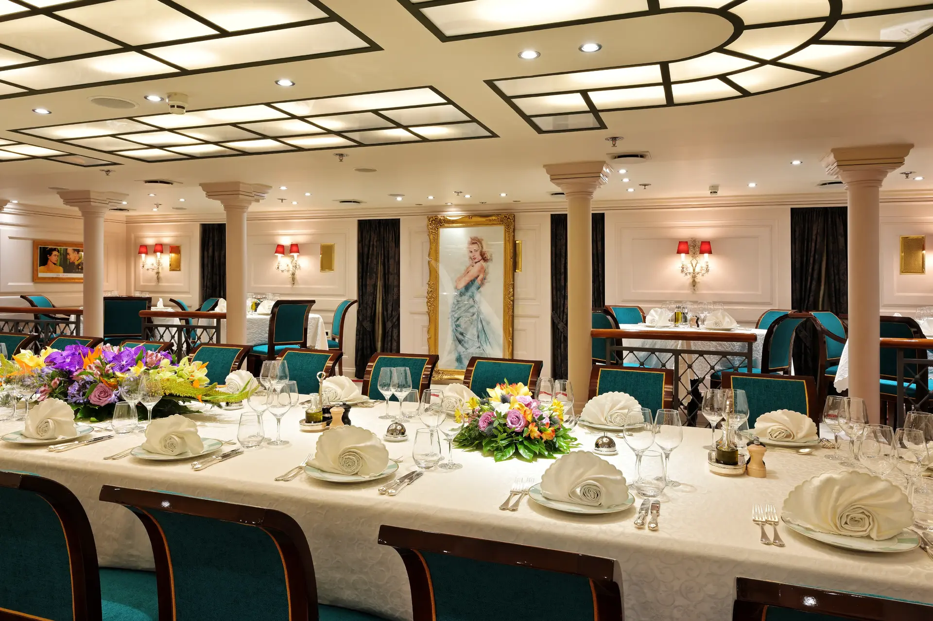 CHRISTINA O Charter Yacht