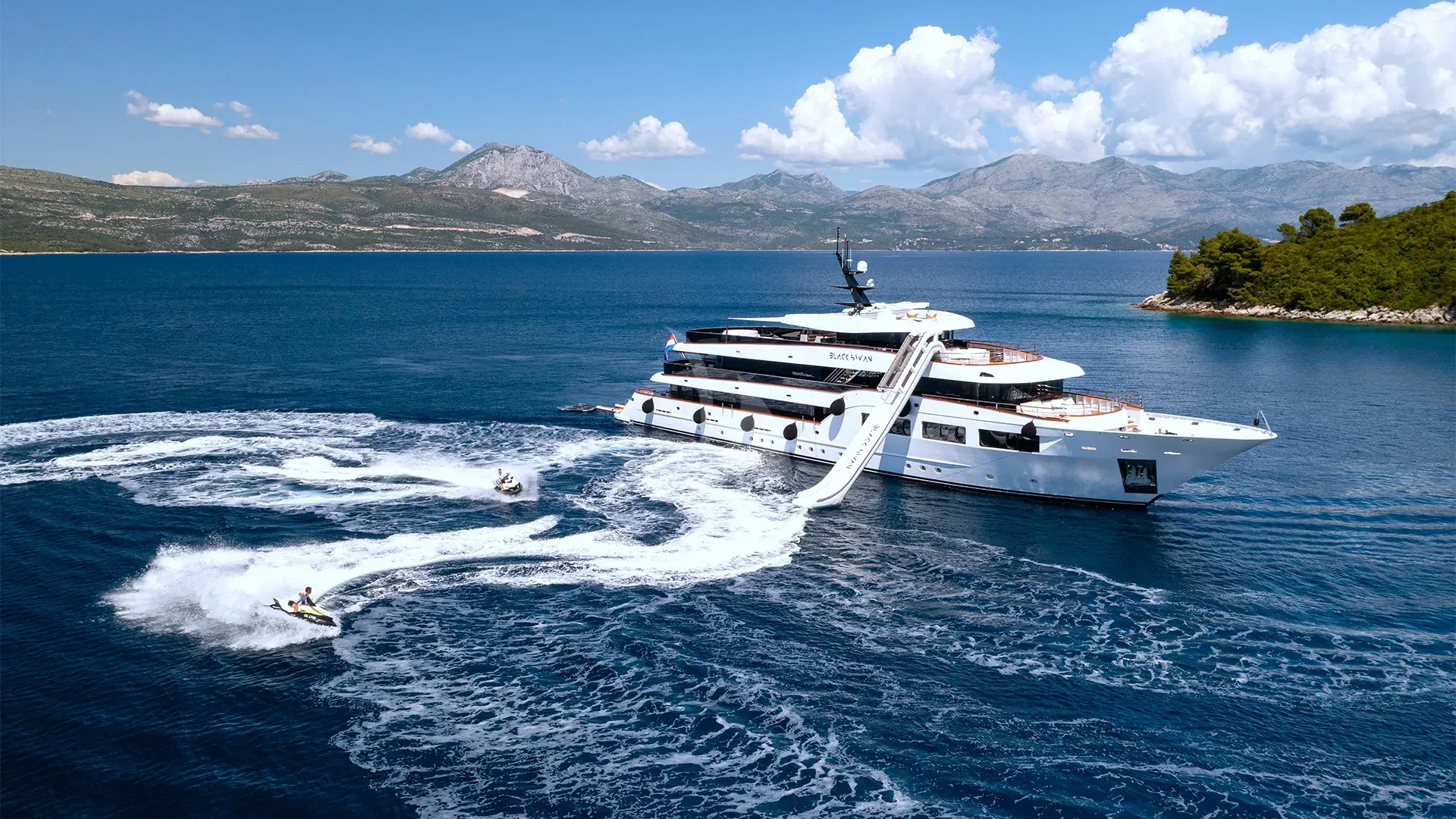 BLACK SWAN Charter Yacht