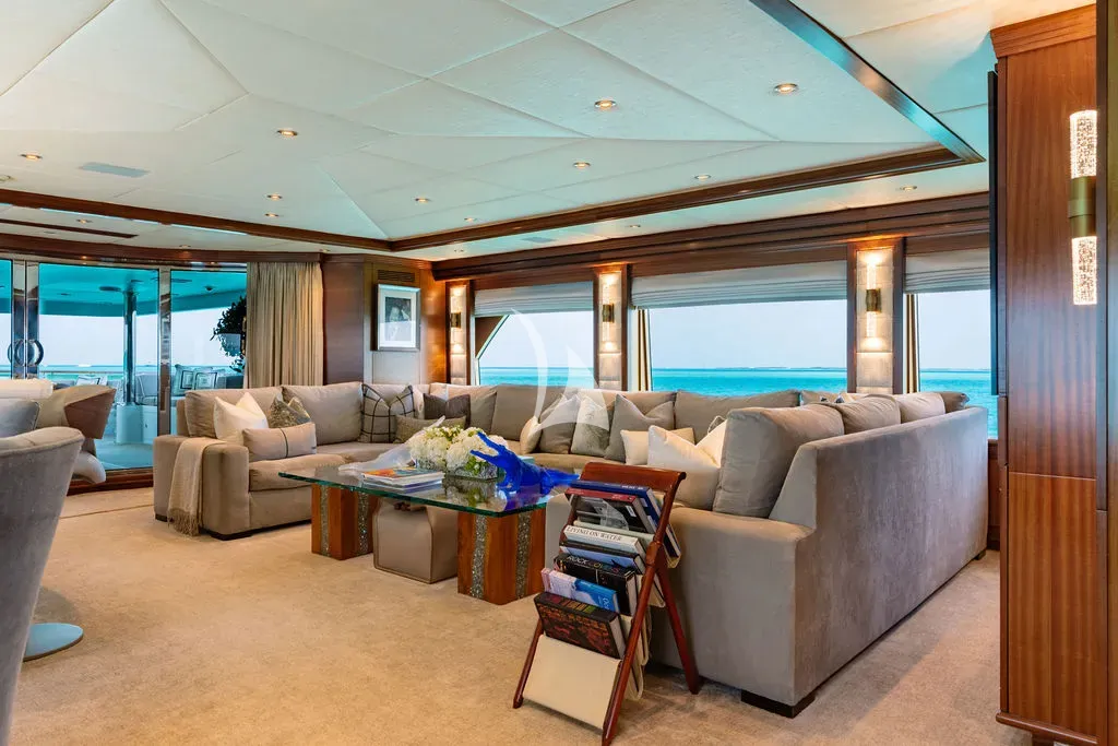 OCEAN CLUB Charter Yacht